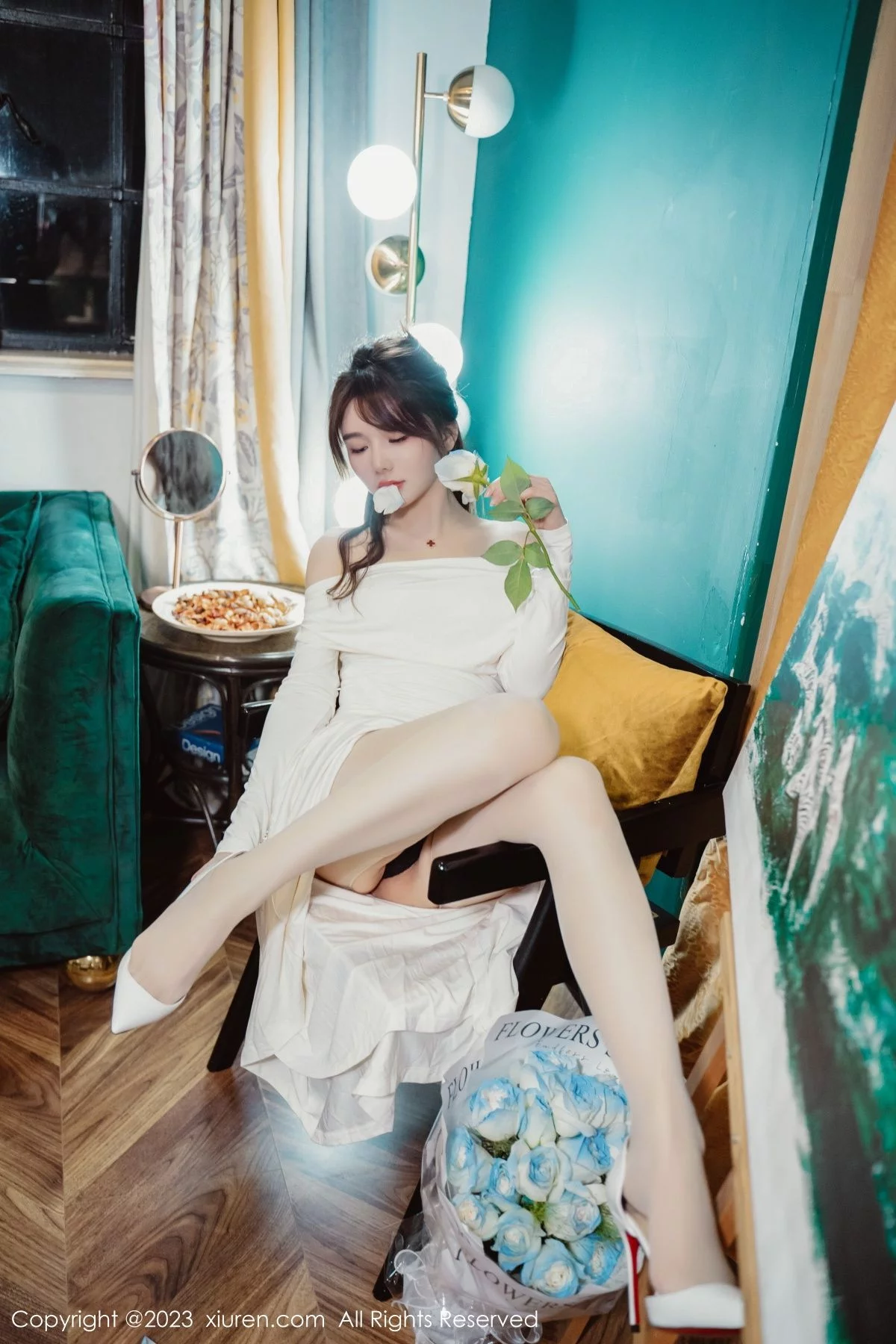 [[XiuRen秀人网]秀人网]No.6182_模特婠婠么脱白色连衣长裙露蕾丝内衣配开档白丝迷人诱惑写真79P