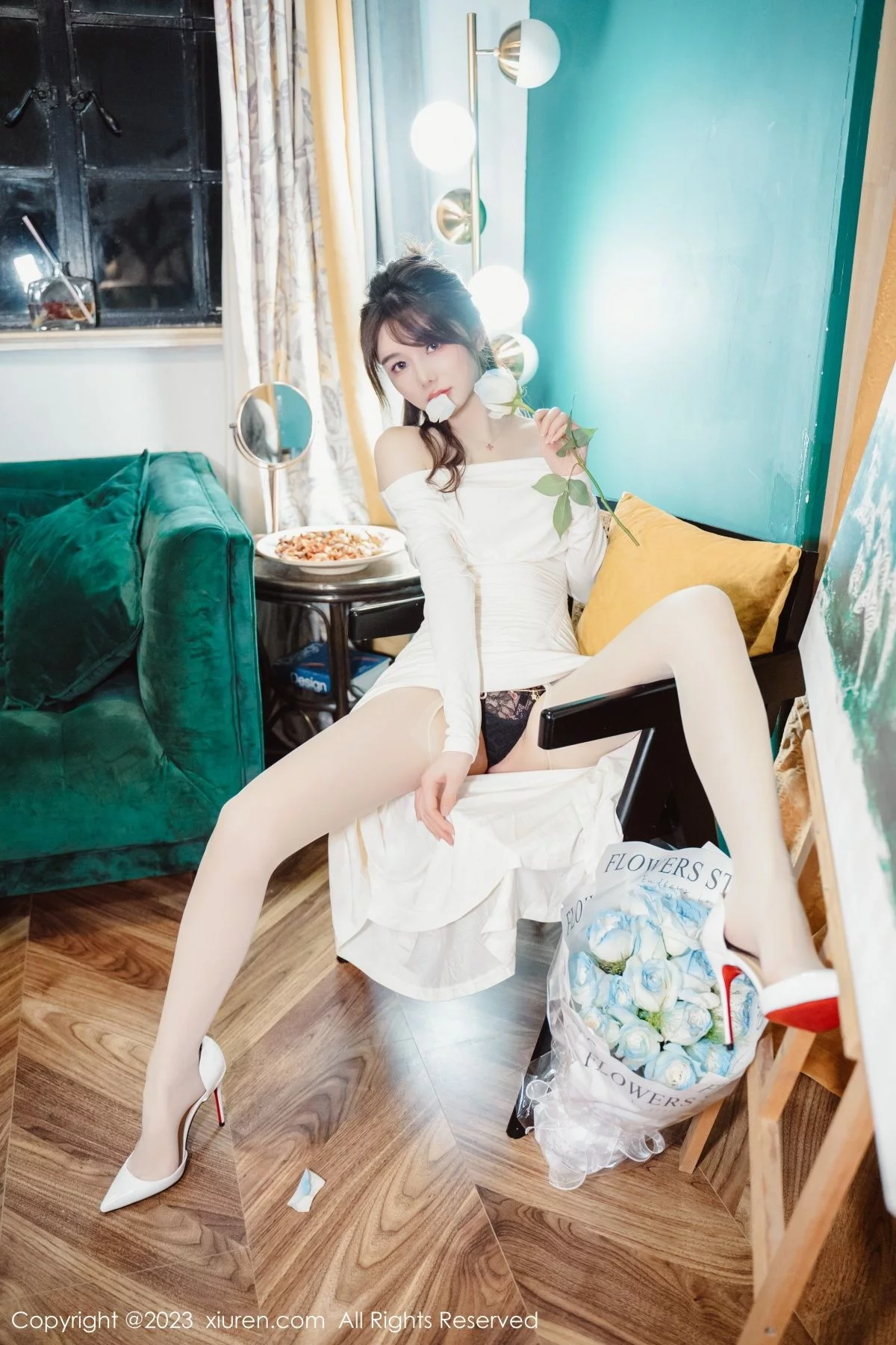 [[XiuRen秀人网]秀人网]No.6182_模特婠婠么脱白色连衣长裙露蕾丝内衣配开档白丝迷人诱惑写真79P