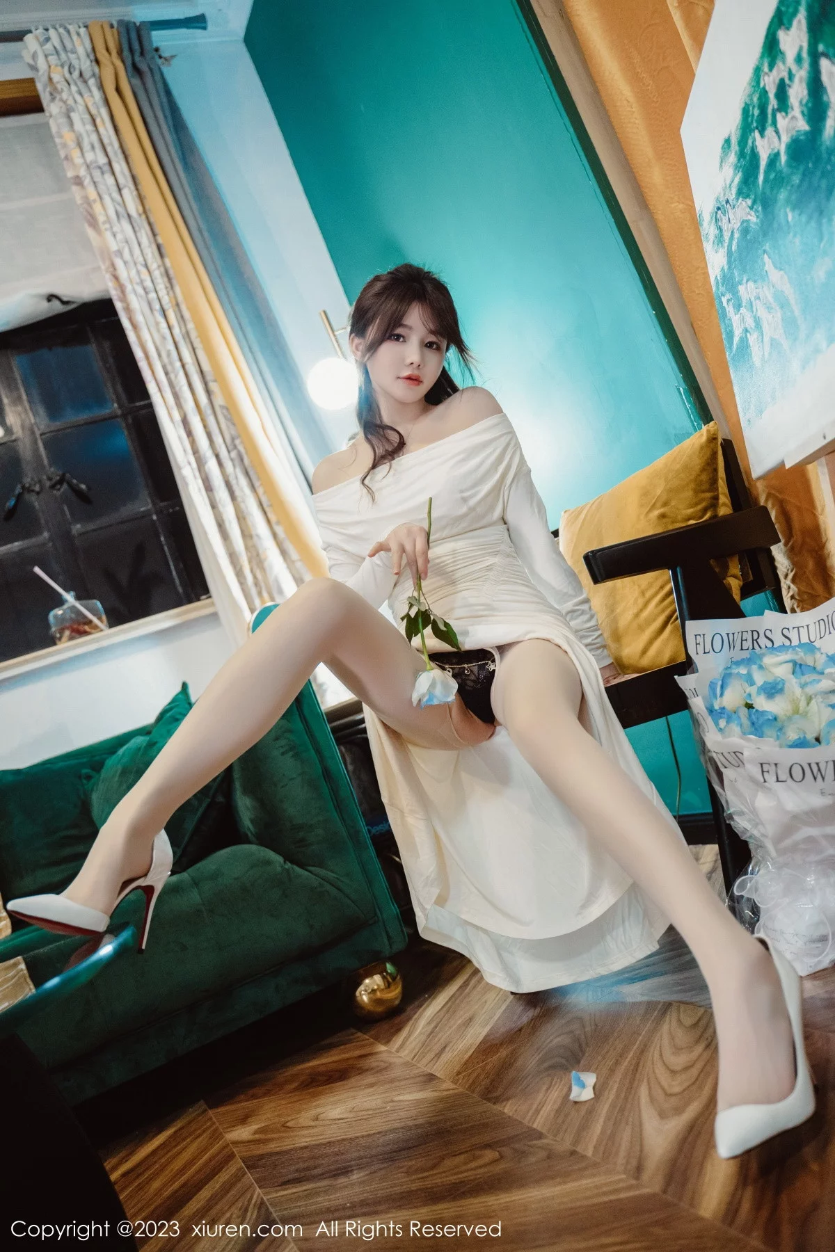 [[XiuRen秀人网]秀人网]No.6182_模特婠婠么脱白色连衣长裙露蕾丝内衣配开档白丝迷人诱惑写真79P