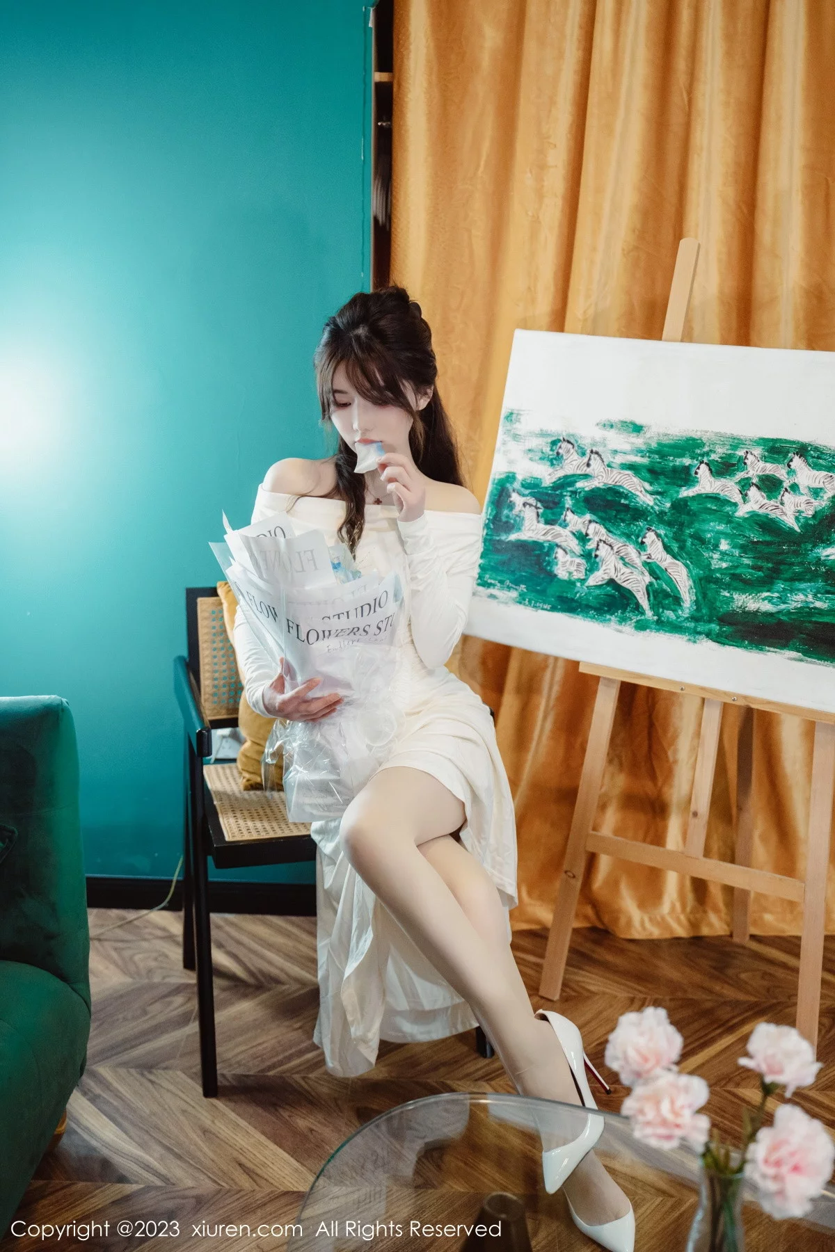 [[XiuRen秀人网]秀人网]No.6182_模特婠婠么脱白色连衣长裙露蕾丝内衣配开档白丝迷人诱惑写真79P