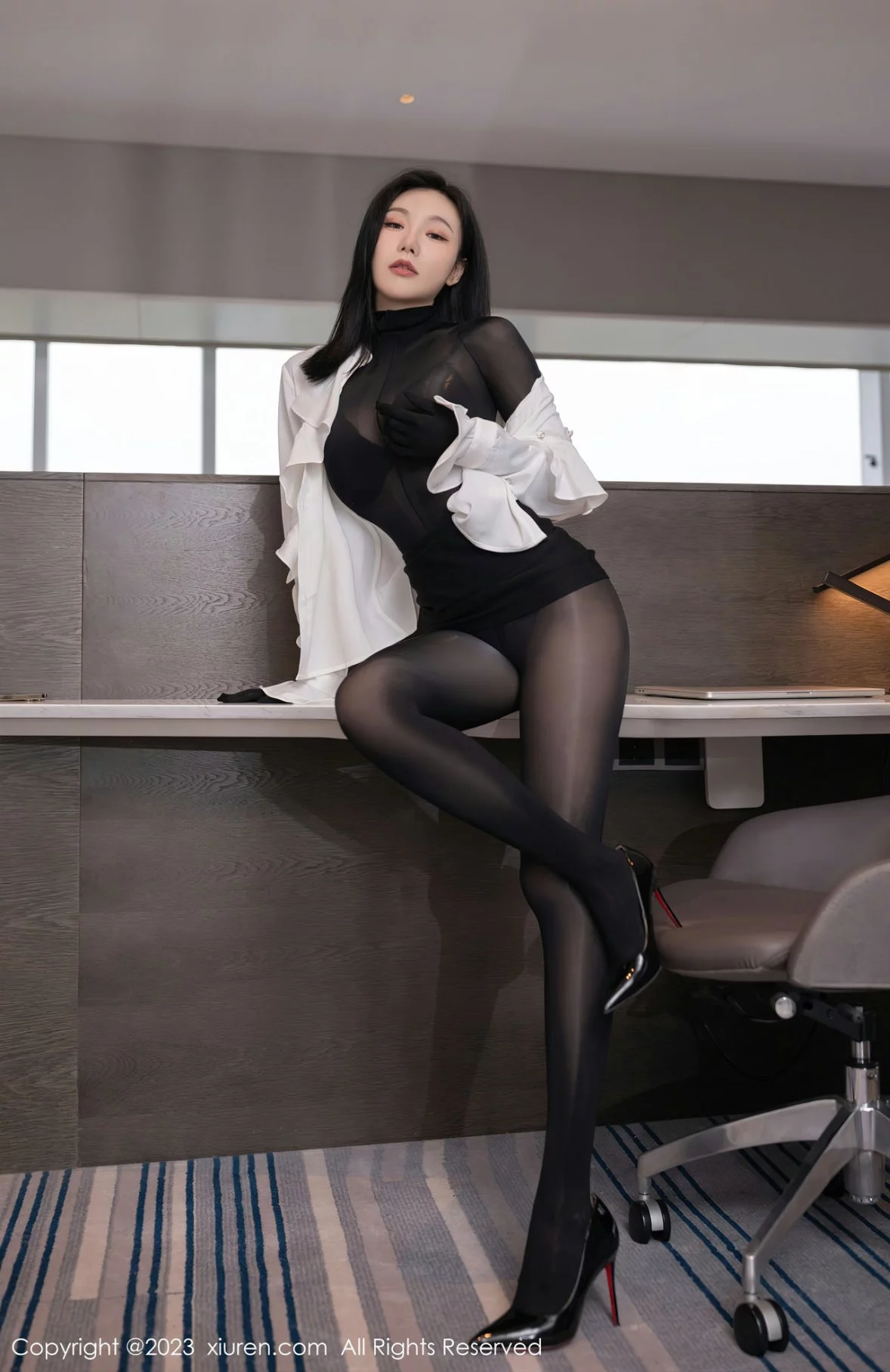 [[XiuRen秀人网]秀人网]No.6185_模特安然anran秘书角色黑色缕空连衣裙+黑色轻透连体衣诱惑写真83P