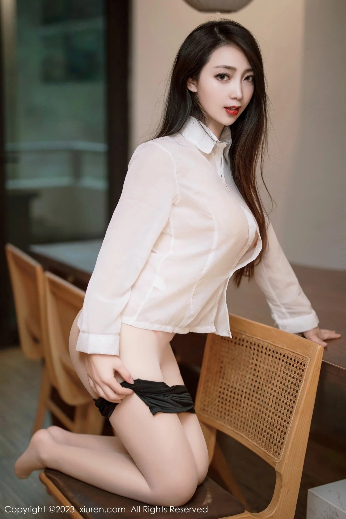 [[XiuRen秀人网]秀人网]No.6341_模特娇喘JC性感薄透白T配黑色短裙露超薄肉丝秀翘臀诱惑写真65P