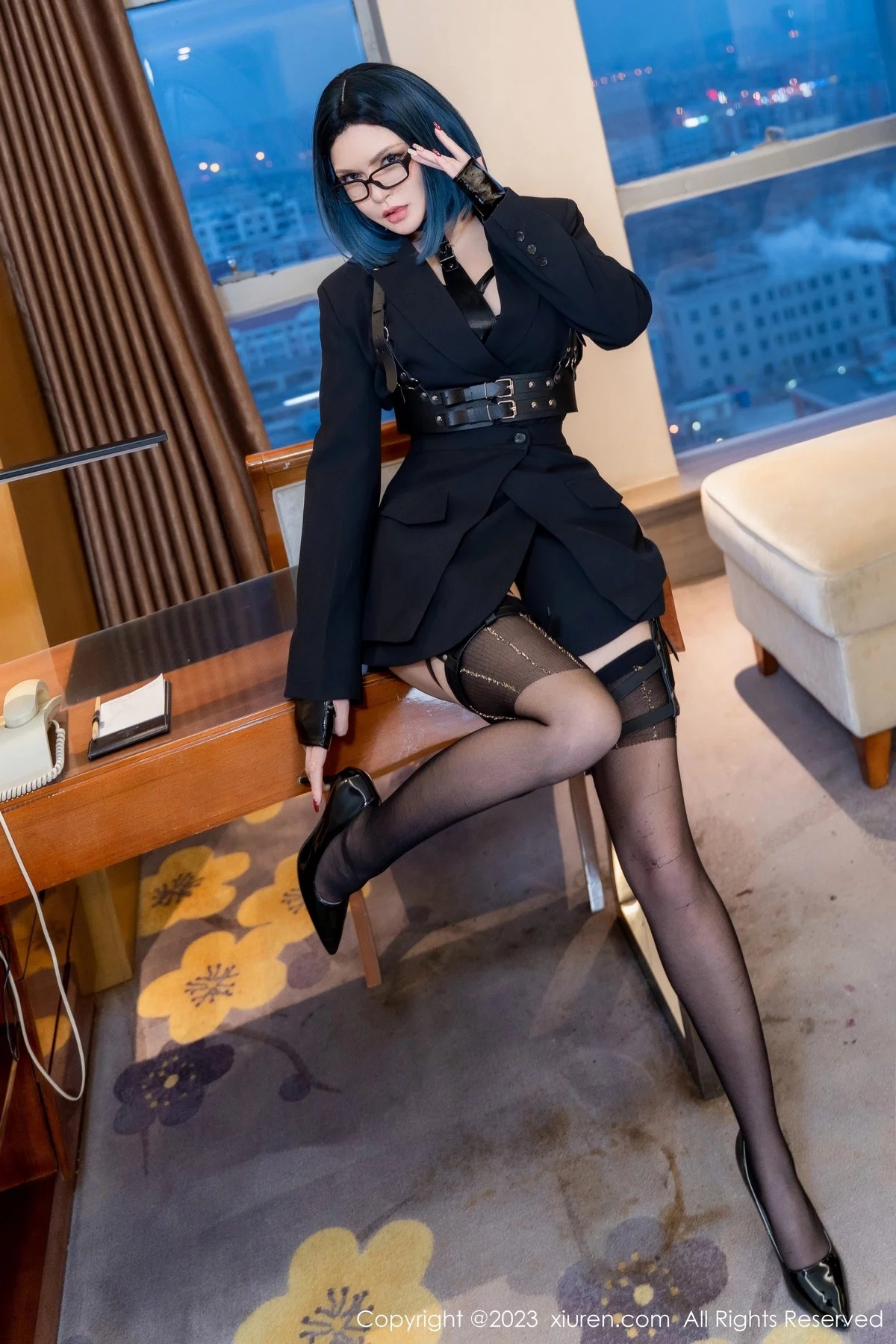 [[XiuRen秀人网]秀人网]No.6340_大美妞伊丽莎有点白性感黑色带子情趣服饰秀惹火身材诱惑写真62P