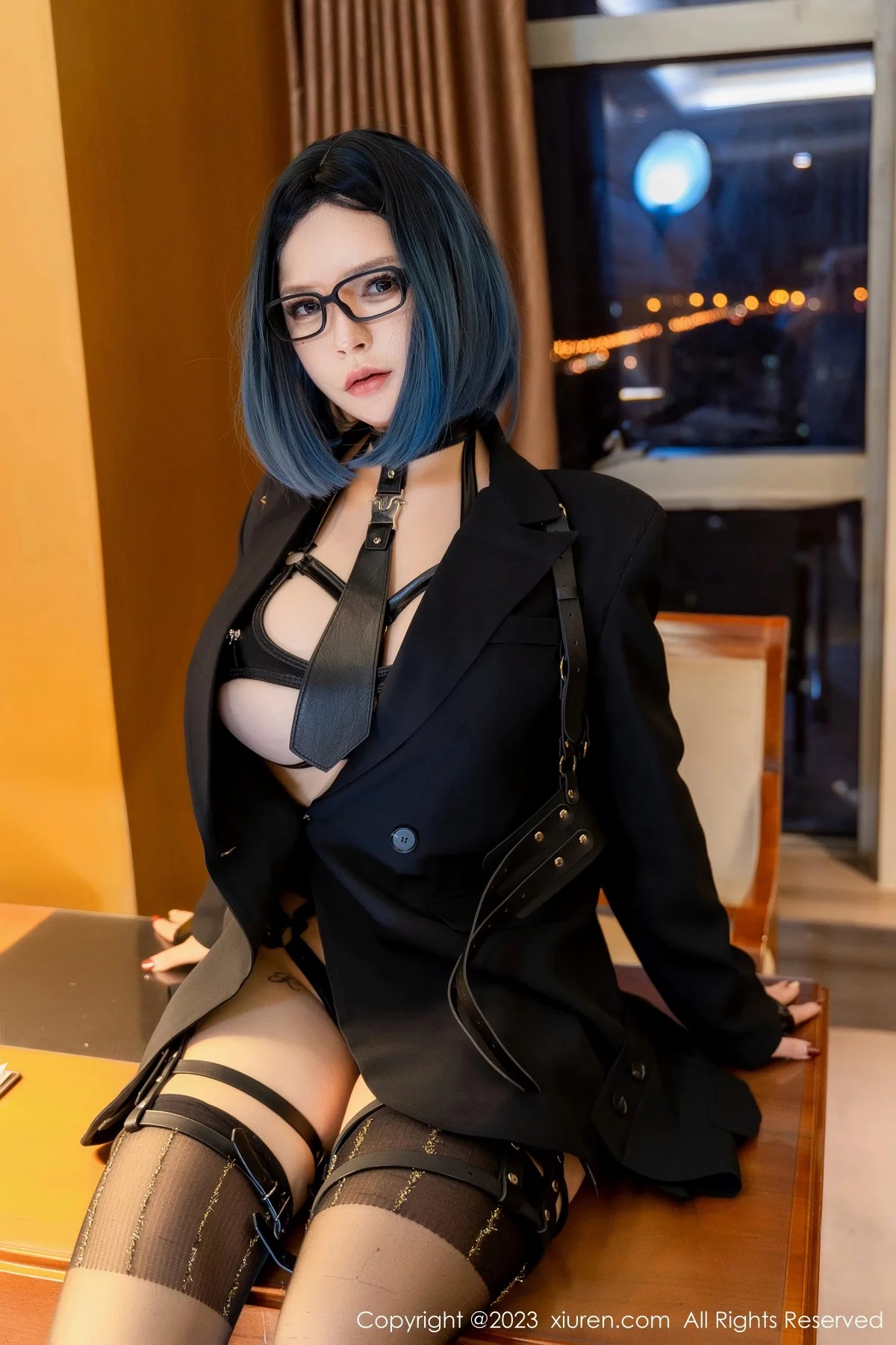 [[XiuRen秀人网]秀人网]No.6340_大美妞伊丽莎有点白性感黑色带子情趣服饰秀惹火身材诱惑写真62P