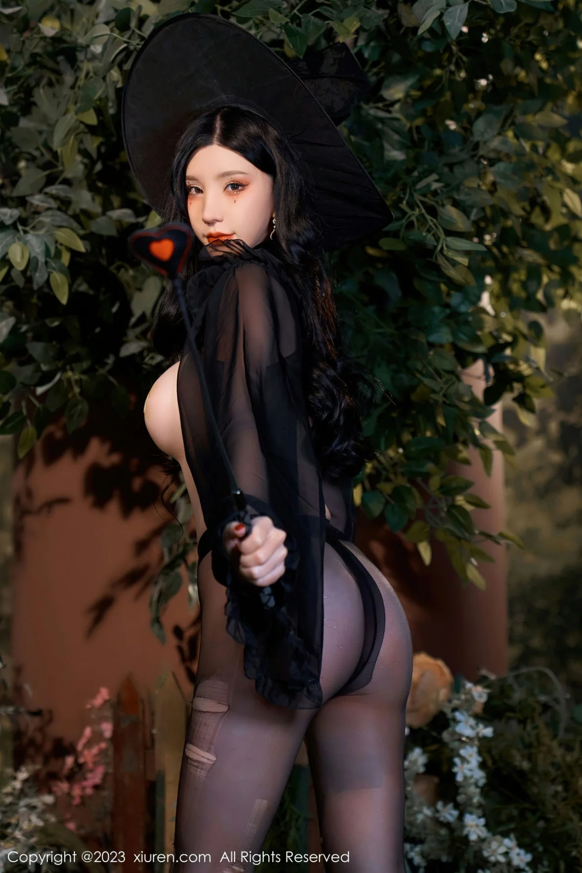 [[XiuRen秀人网]秀人网]No.6362_女神周于希Sally女巫的救赎主题半脱露豪乳遮点惹火诱惑写真71P