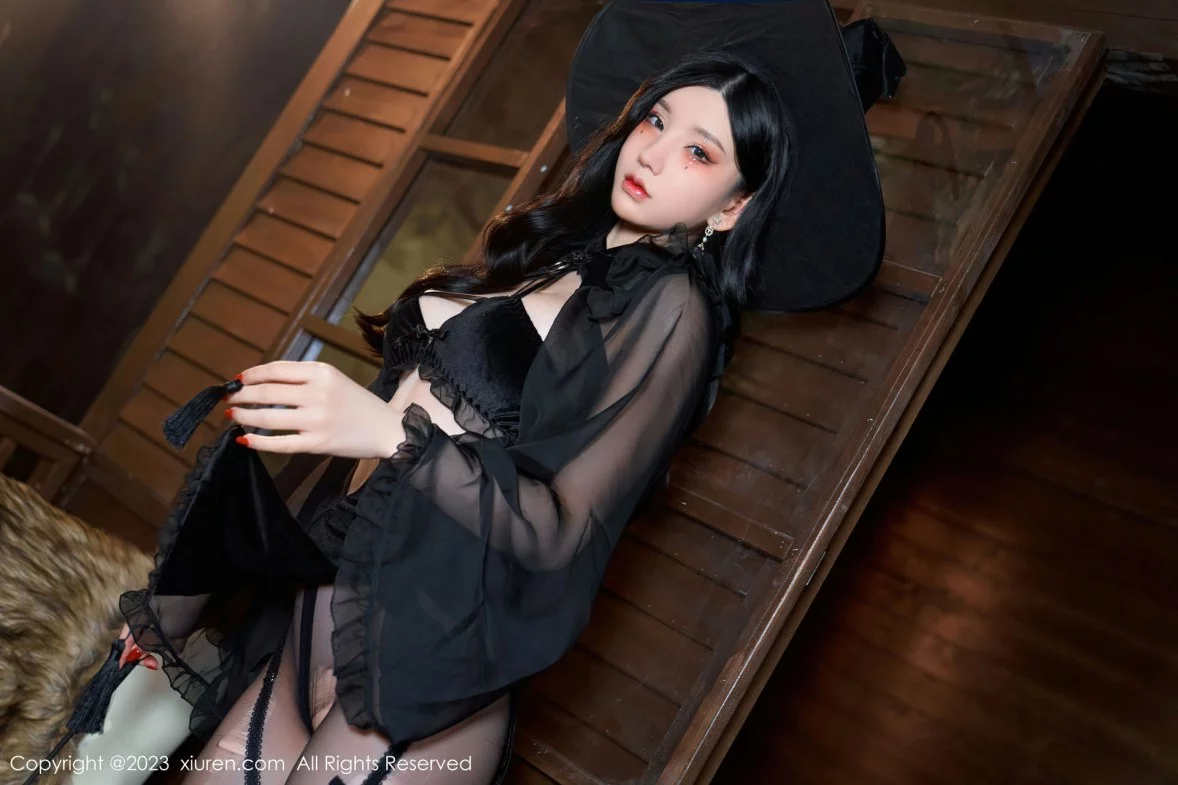 [[XiuRen秀人网]秀人网]No.6362_女神周于希Sally女巫的救赎主题半脱露豪乳遮点惹火诱惑写真71P