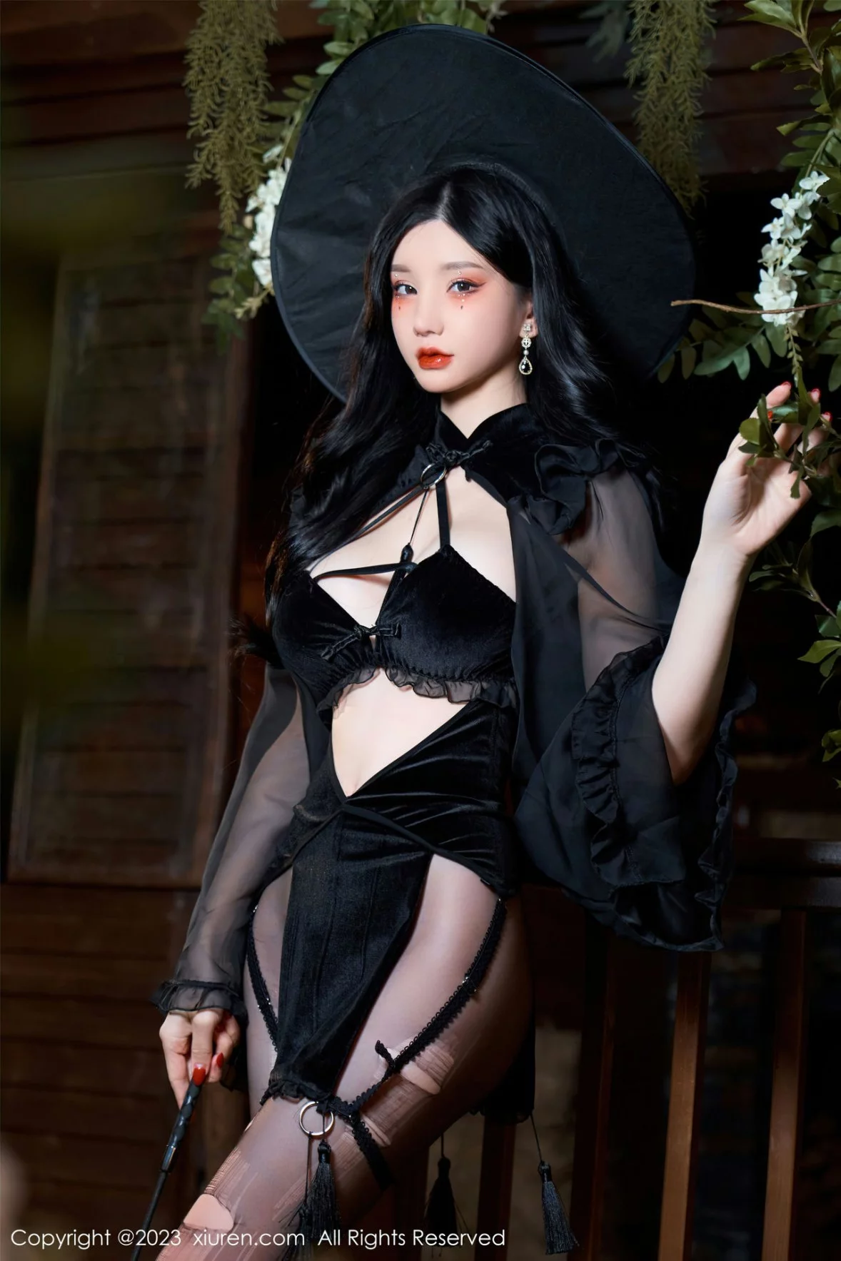 [[XiuRen秀人网]秀人网]No.6362_女神周于希Sally女巫的救赎主题半脱露豪乳遮点惹火诱惑写真71P