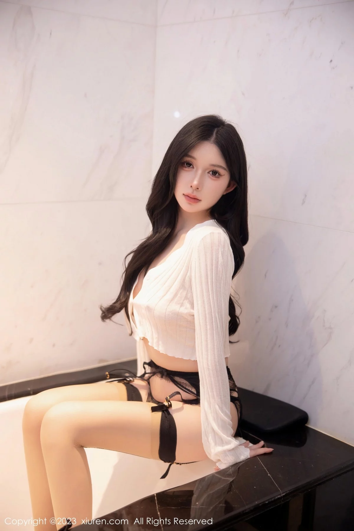 [[XiuRen秀人网]秀人网]No.6357_模特林珊珊私房性感黑色蕾丝情趣内衣秀曼妙丰腴身姿诱惑写真100P