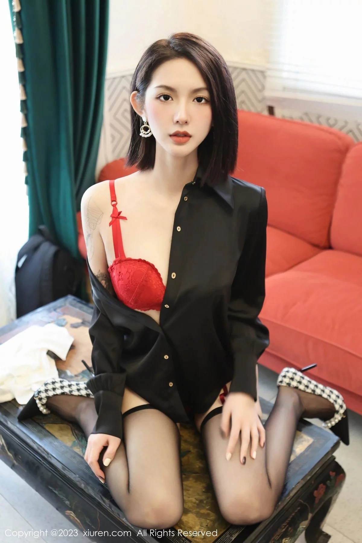 [[XiuRen秀人网]秀人网]No.6356_模特乔一一私房半脱露性感红色蕾丝内衣配黑丝吊袜完美诱惑写真89P