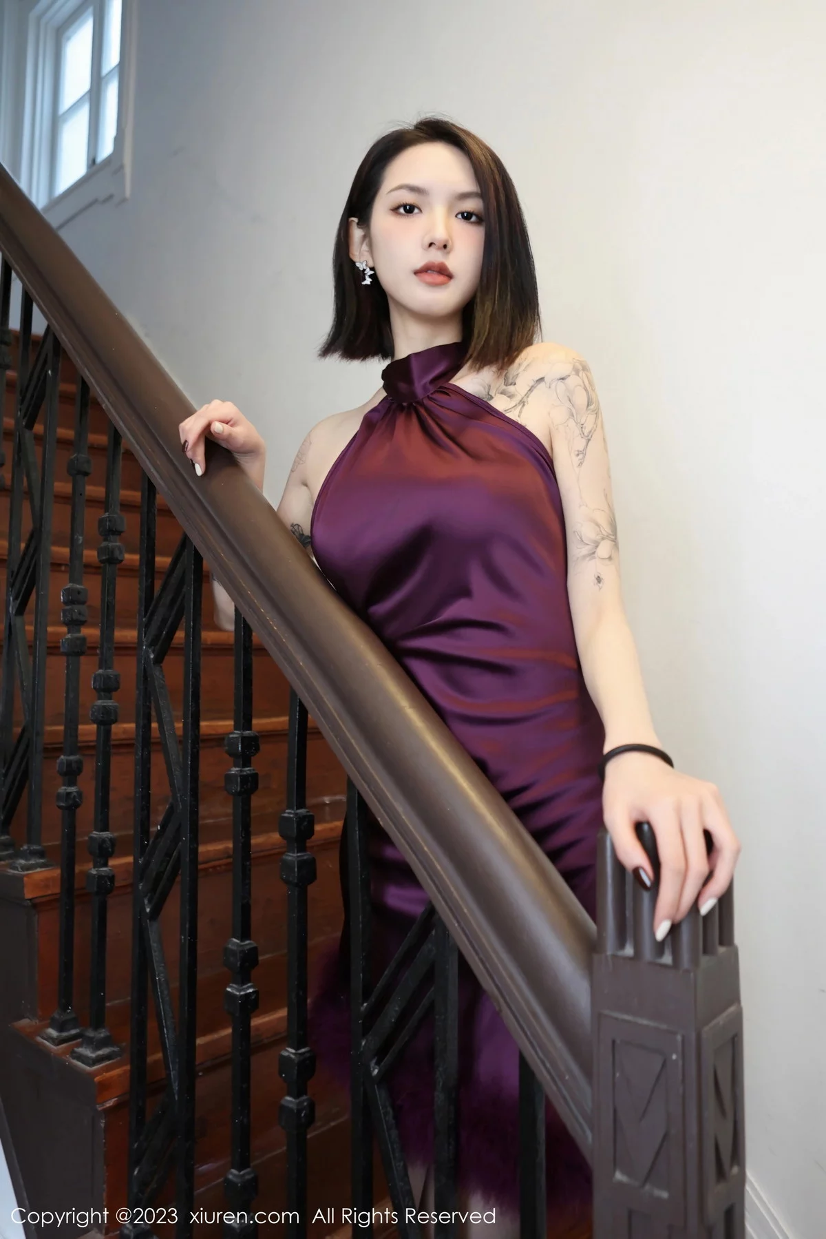 [[XiuRen秀人网]秀人网]No.6280_模特乔一一性感紫色连衣裙配超薄黑丝秀曼妙身姿迷人诱惑写真71P