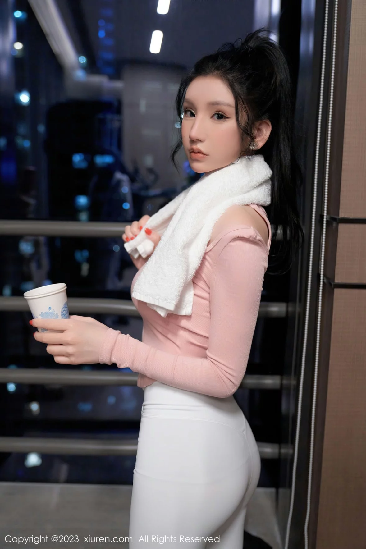 [[XiuRen秀人网]秀人网]No.6285_女神周于希Sally澳门旅拍健身少女主题超薄肉丝秀翘臀诱惑写真80P