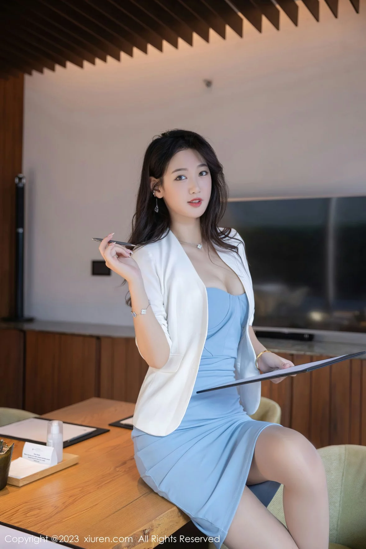 [[XiuRen秀人网]秀人网]No.6368_模特唐安琪性感OL职业装配超薄肉丝秀曼妙身姿迷人诱惑写真83P