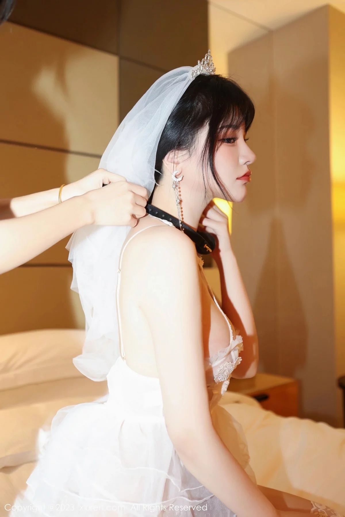 [[XiuRen秀人网]秀人网]No.6365_模特桃桃子_性感白色蕾丝婚纱配白丝袜透视秀惹火身材诱惑写真89P