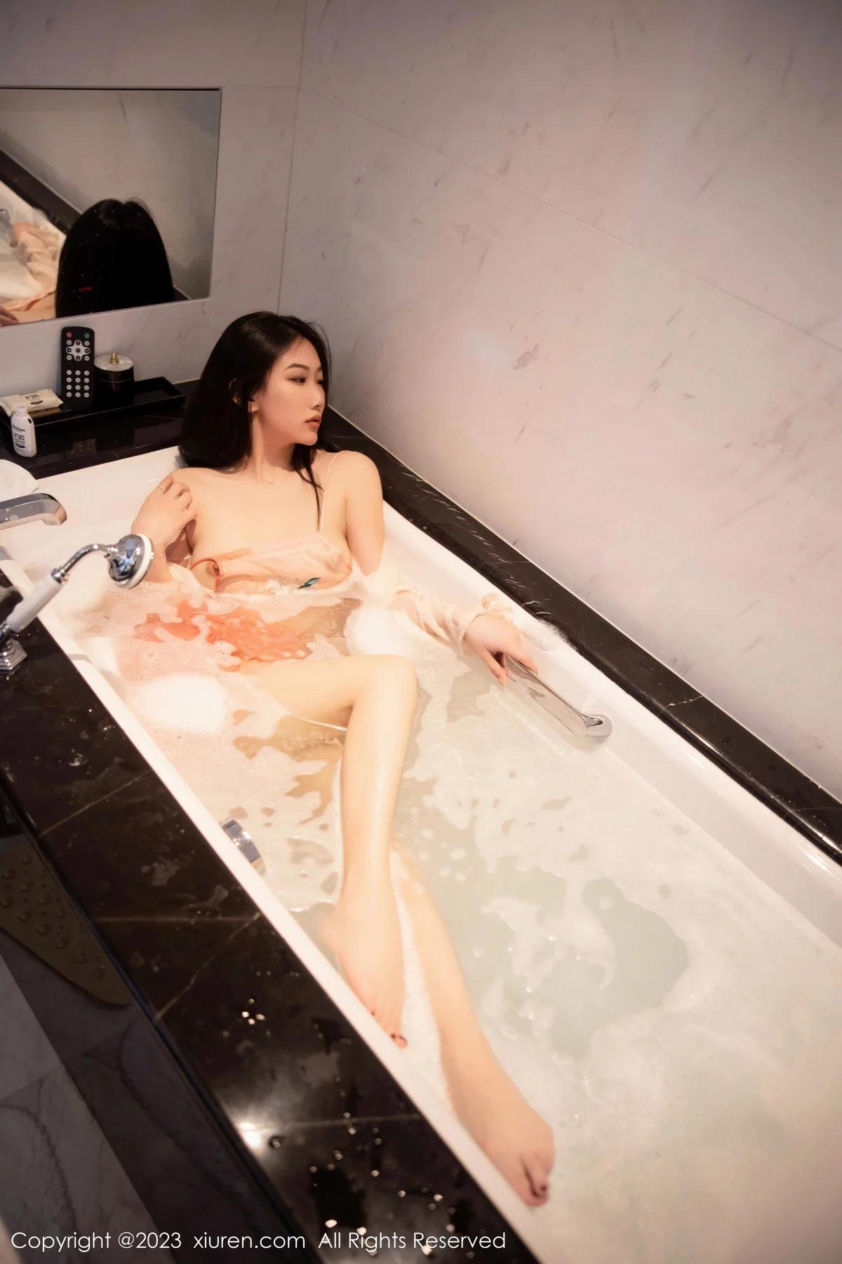 [[XiuRen秀人网]秀人网]No.6369_新人模特李佳芮cherie性感粉色薄透古装服饰秀惹火身材诱惑写真91P