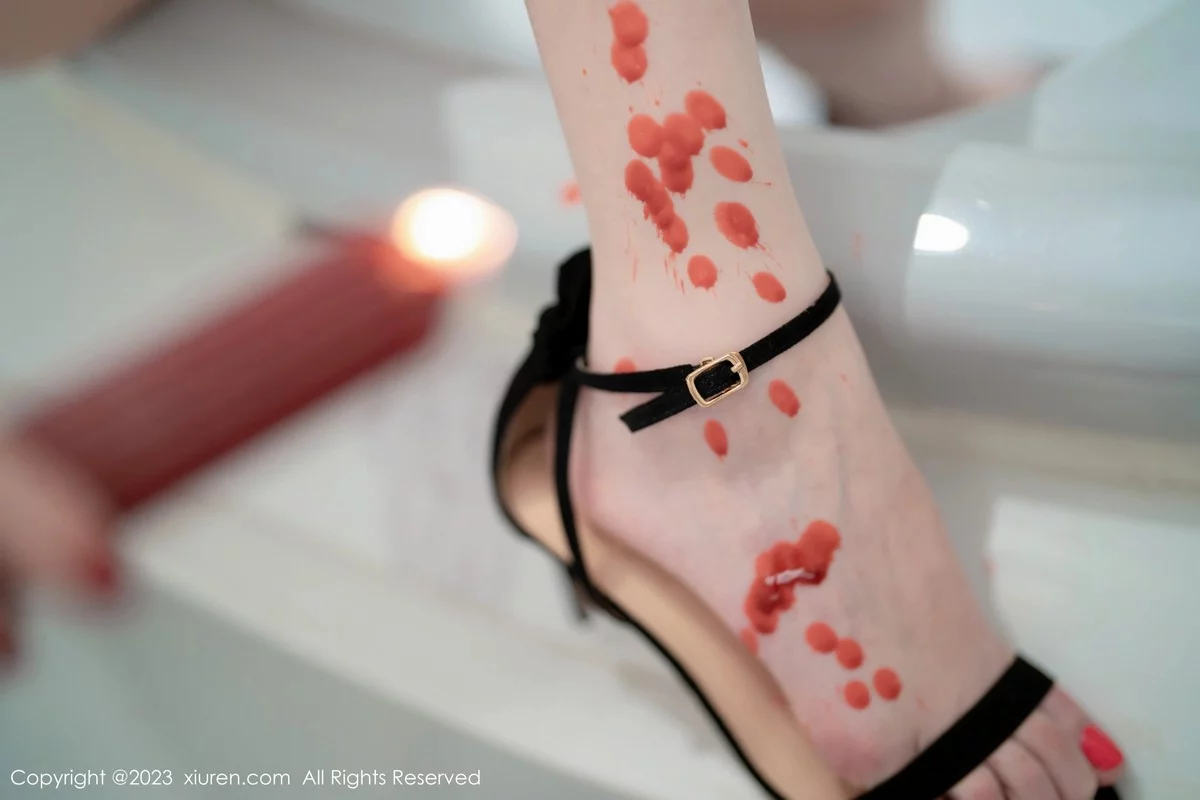 [[XiuRen秀人网]秀人网]No.6371_模特Summer宝宝浅绿灰色轻透蕾丝连衣长裙秀曼妙身姿诱惑写真60P