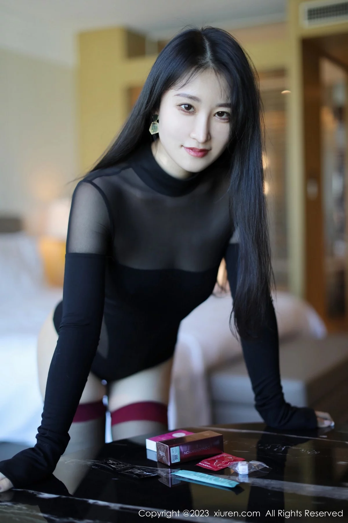 [[XiuRen秀人网]秀人网]No.6380_模特司柠性感黑色轻透高开叉服饰配黑丝袜秀曼妙身姿诱惑写真79P