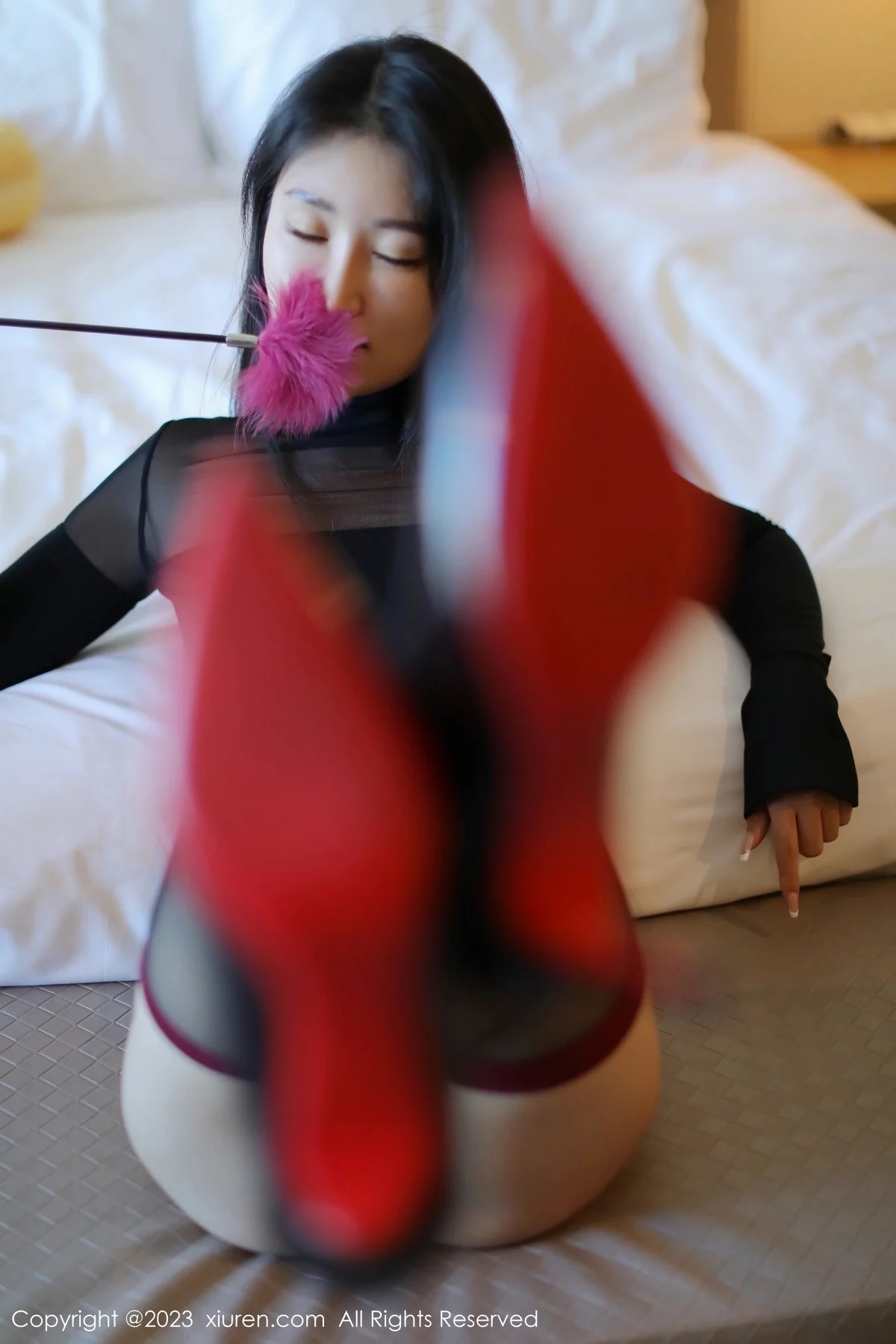 [[XiuRen秀人网]秀人网]No.6380_模特司柠性感黑色轻透高开叉服饰配黑丝袜秀曼妙身姿诱惑写真79P