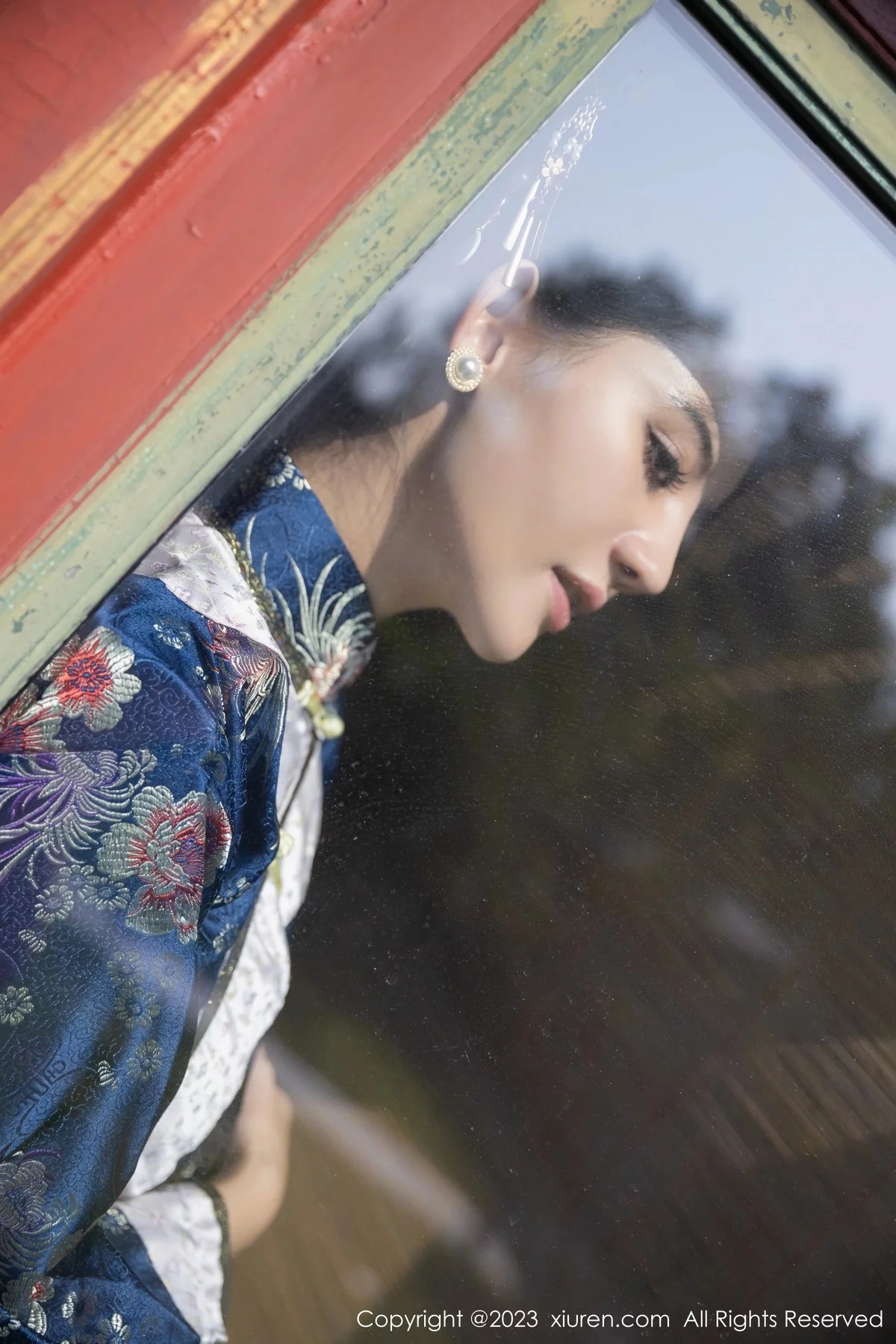 [[XiuRen秀人网]秀人网]No.6398_模特就是阿朱啊脱宫廷古装露蓝色睡衣秀曼妙绝美身姿诱惑写真86P