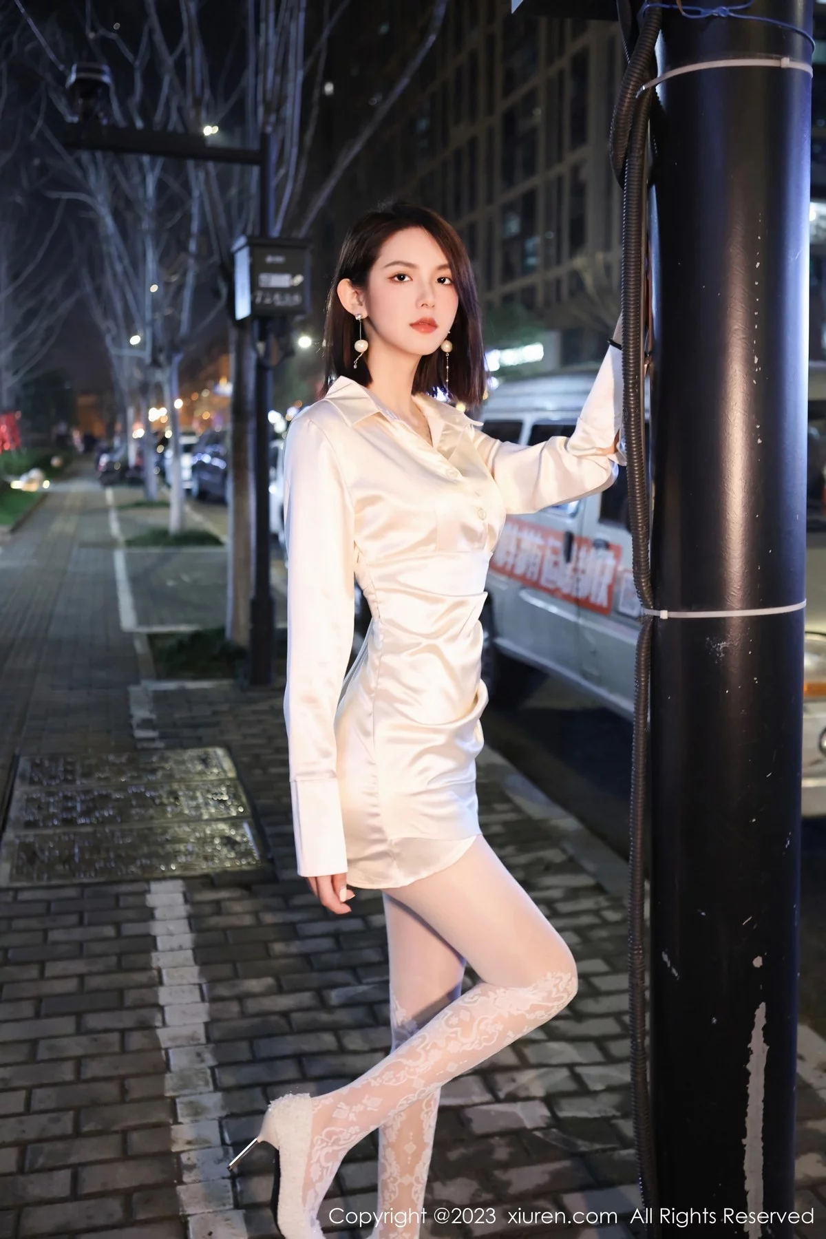 [[XiuRen秀人网]秀人网]No.6393_模特乔一一脱性感米色连衣短裙露白色内衣秀曼妙身姿诱惑写真92P