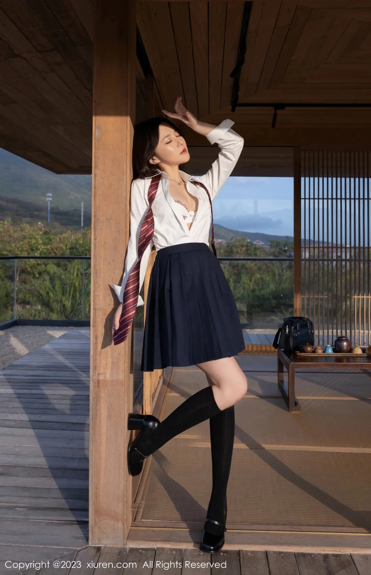 [[XiuRen秀人网]秀人网]No.6400_模特鱼子酱Fish性感学妹装扮白T配深蓝短裙秀曼妙身姿诱惑写真82P