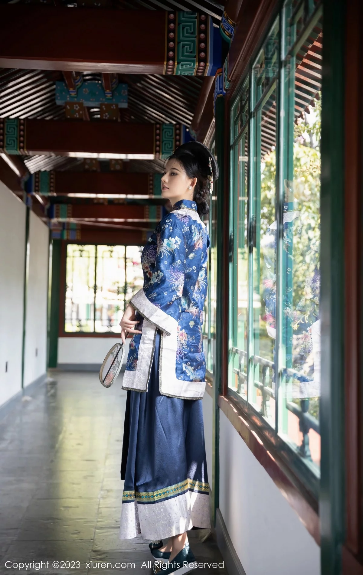 [[XiuRen秀人网]秀人网]No.6398_模特就是阿朱啊脱宫廷古装露蓝色睡衣秀曼妙绝美身姿诱惑写真86P