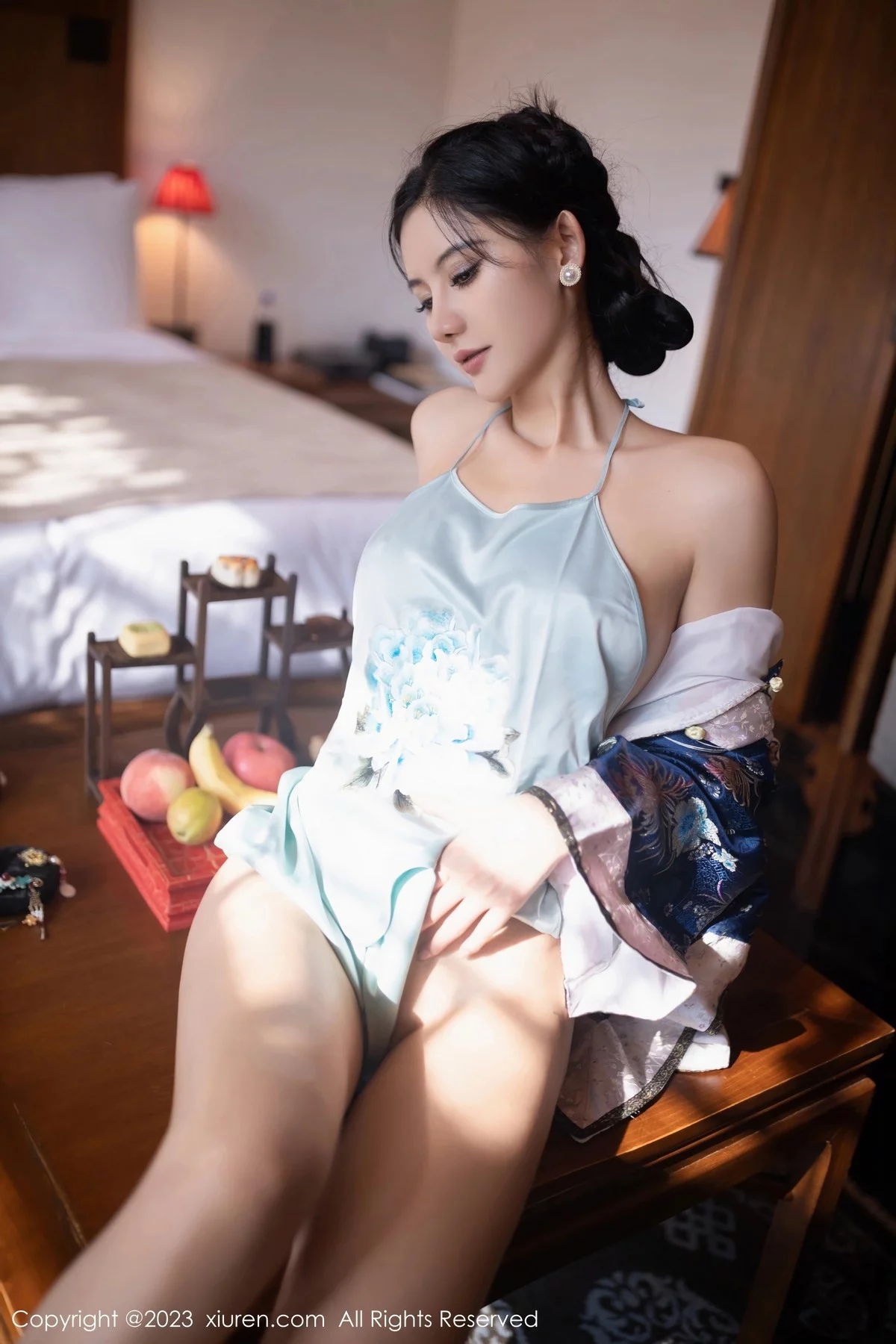 [[XiuRen秀人网]秀人网]No.6398_模特就是阿朱啊脱宫廷古装露蓝色睡衣秀曼妙绝美身姿诱惑写真86P