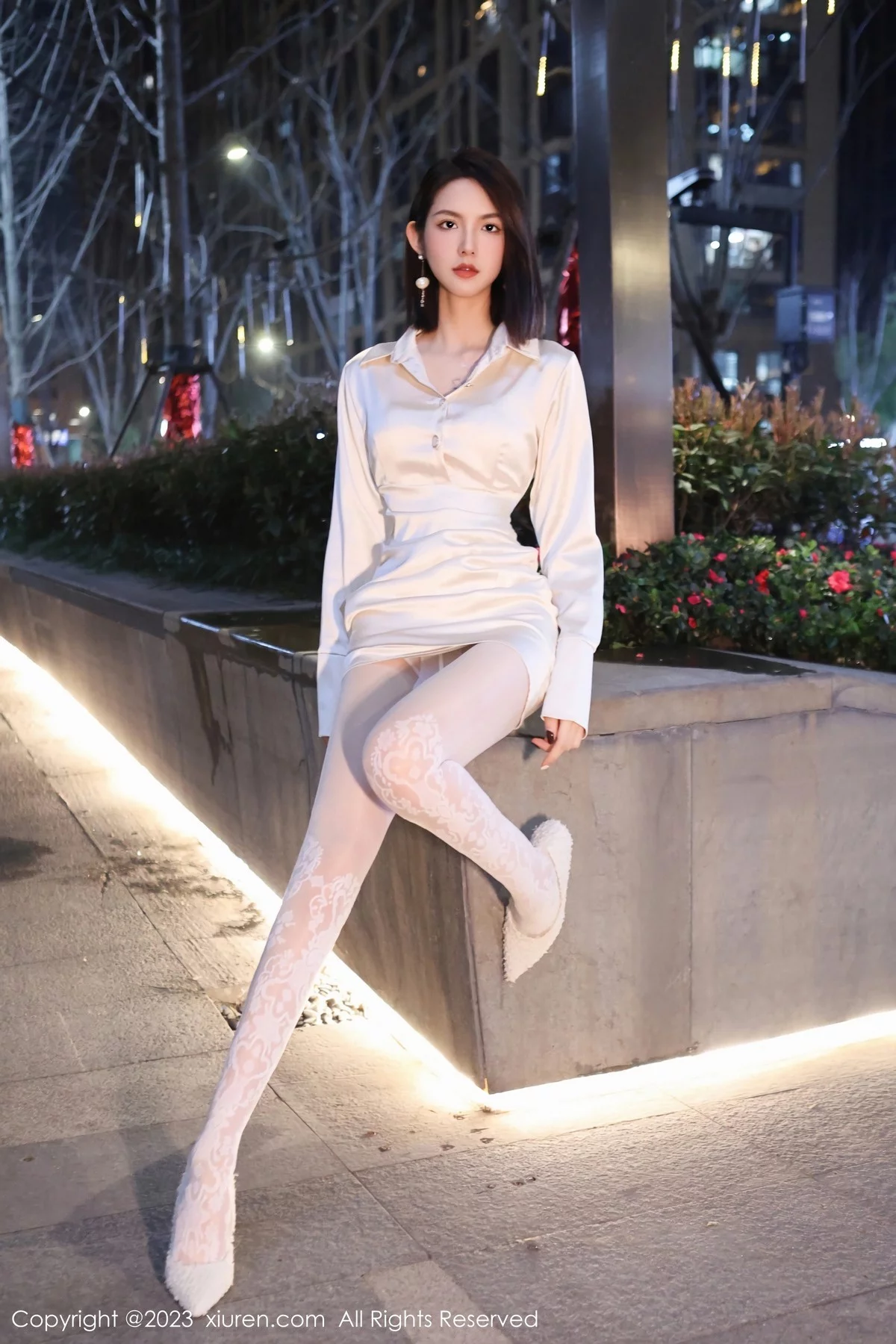 [[XiuRen秀人网]秀人网]No.6393_模特乔一一脱性感米色连衣短裙露白色内衣秀曼妙身姿诱惑写真92P