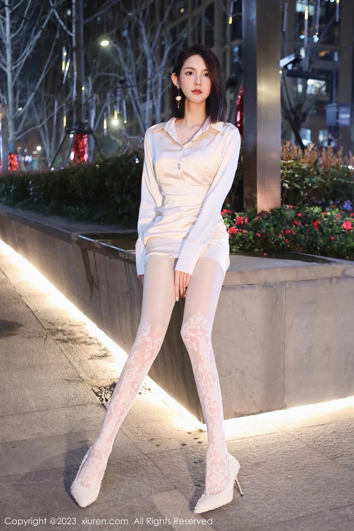 [[XiuRen秀人网]秀人网]No.6393_模特乔一一脱性感米色连衣短裙露白色内衣秀曼妙身姿诱惑写真92P