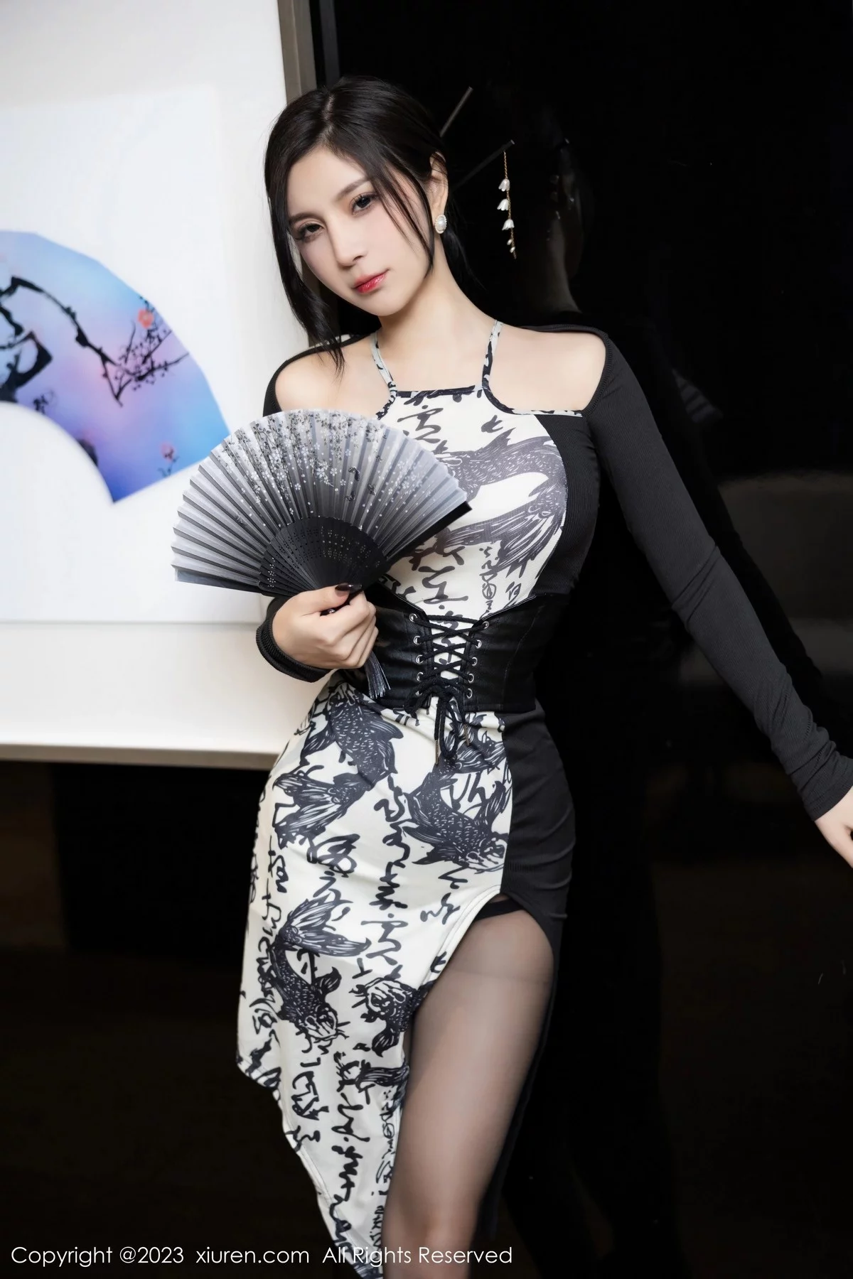 [[XiuRen秀人网]秀人网]No.6406_模特小蛮妖Yummy脱性感连衣裙露黑色内衣配超薄黑丝魅惑写真83P