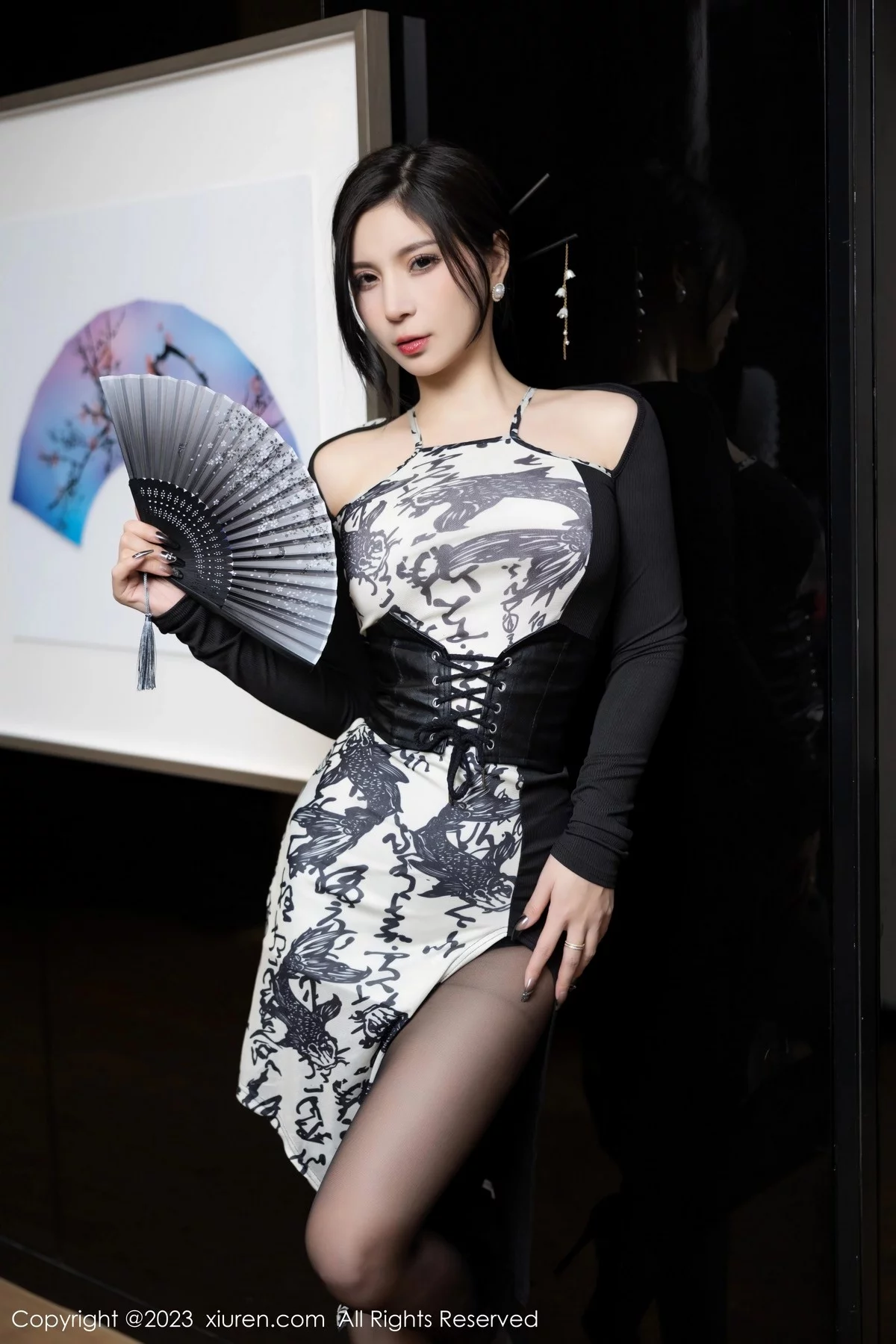 [[XiuRen秀人网]秀人网]No.6406_模特小蛮妖Yummy脱性感连衣裙露黑色内衣配超薄黑丝魅惑写真83P