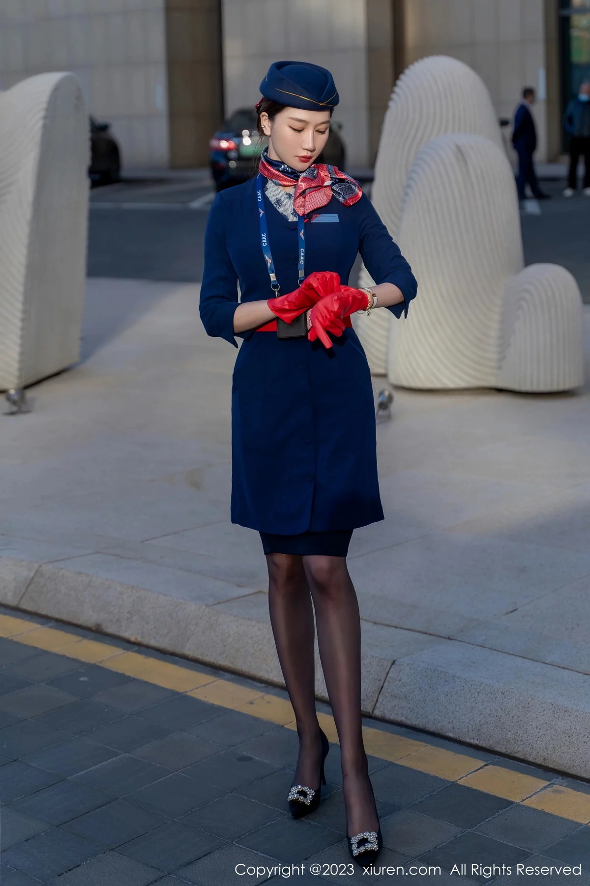 [[XiuRen秀人网]秀人网]No.6288_模特顾乔楠Cora脱性感空姐制服露黑色内衣配超薄黑丝诱惑写真66P