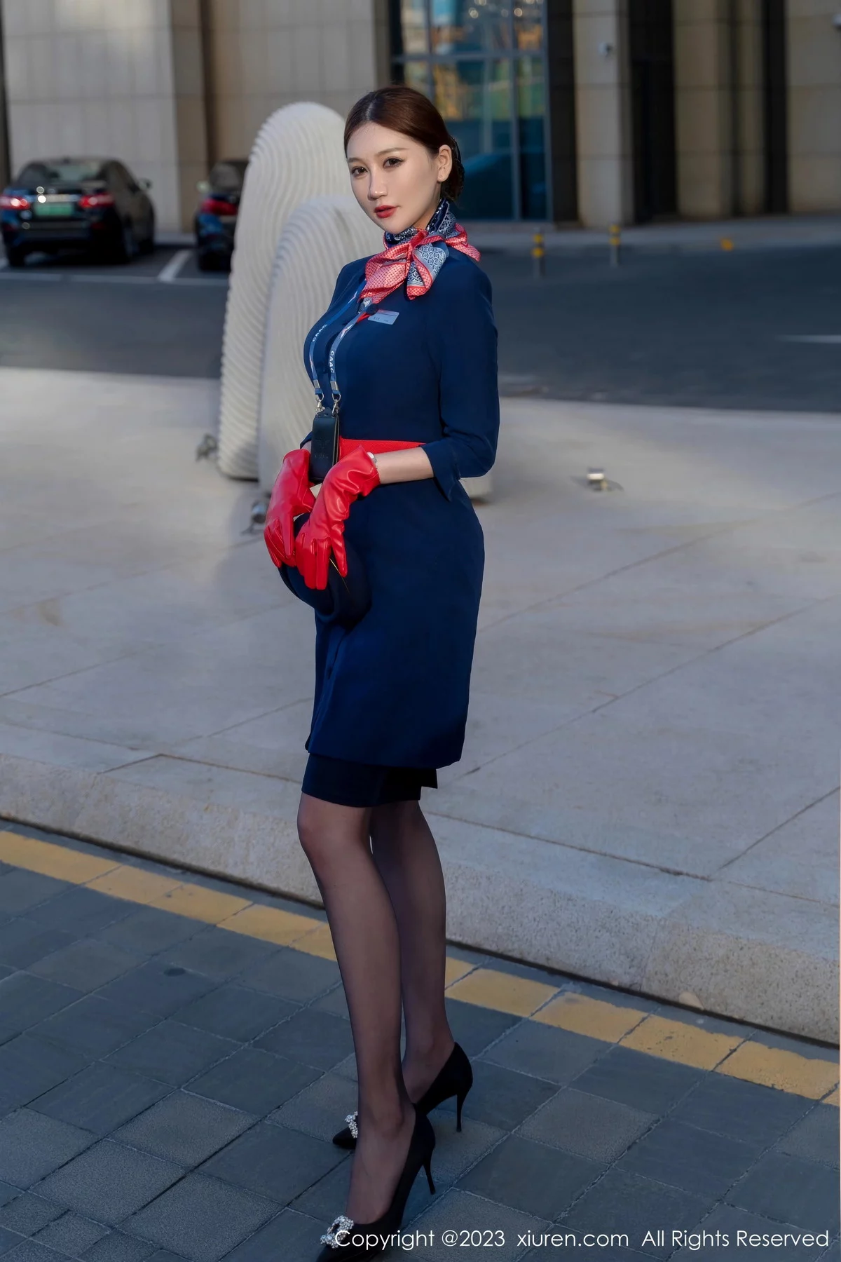 [[XiuRen秀人网]秀人网]No.6288_模特顾乔楠Cora脱性感空姐制服露黑色内衣配超薄黑丝诱惑写真66P