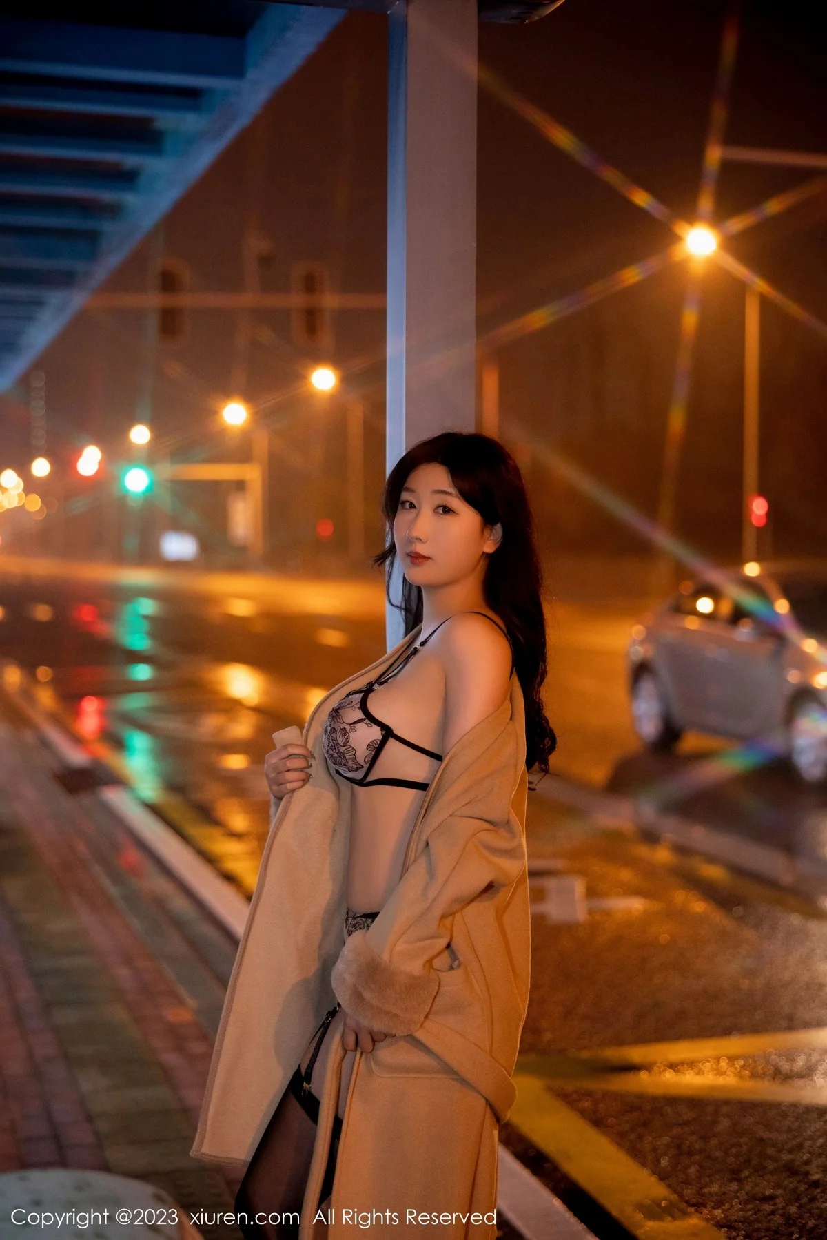 [[XiuRen秀人网]秀人网]No.6424_模特江真真脱外套露性感蕾丝内衣配黑丝吊袜秀完美身材诱惑写真66P