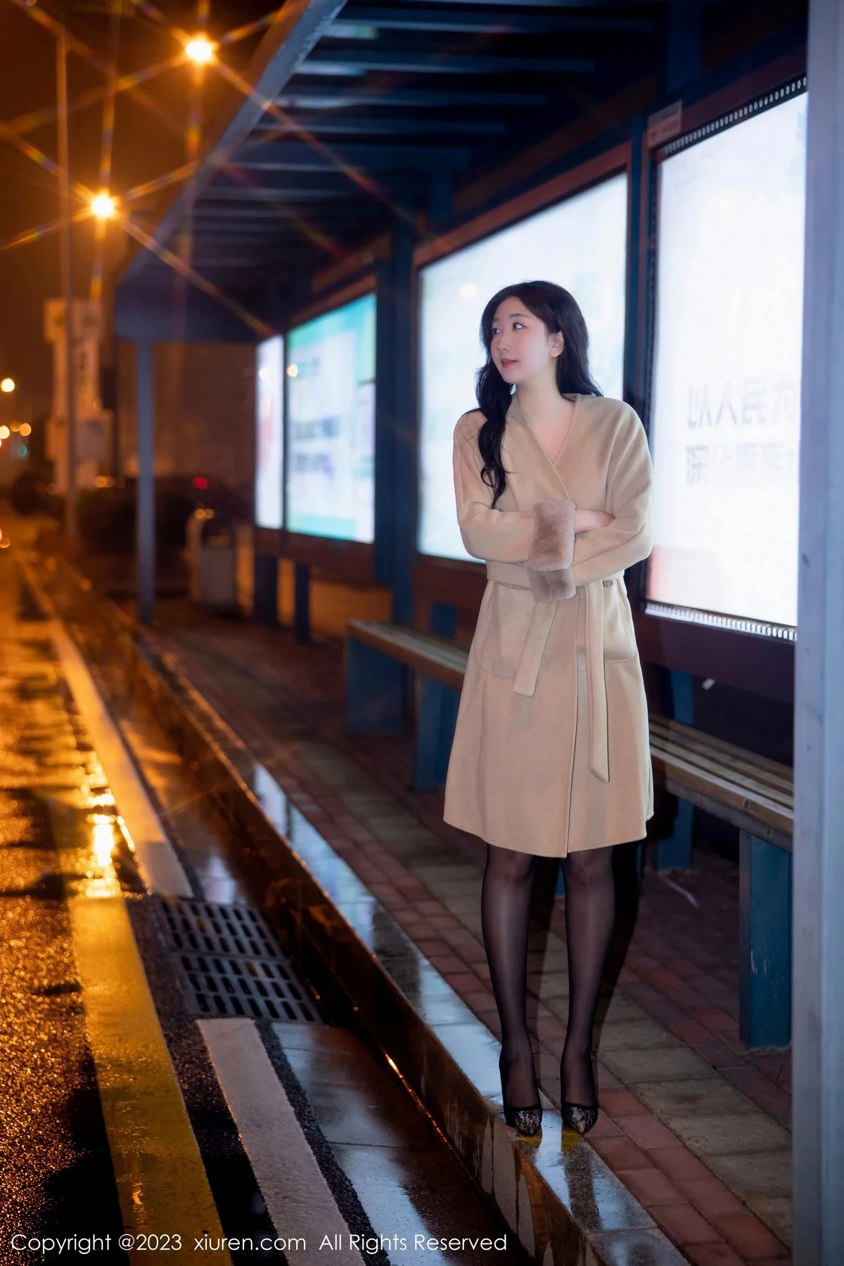 [[XiuRen秀人网]秀人网]No.6424_模特江真真脱外套露性感蕾丝内衣配黑丝吊袜秀完美身材诱惑写真66P