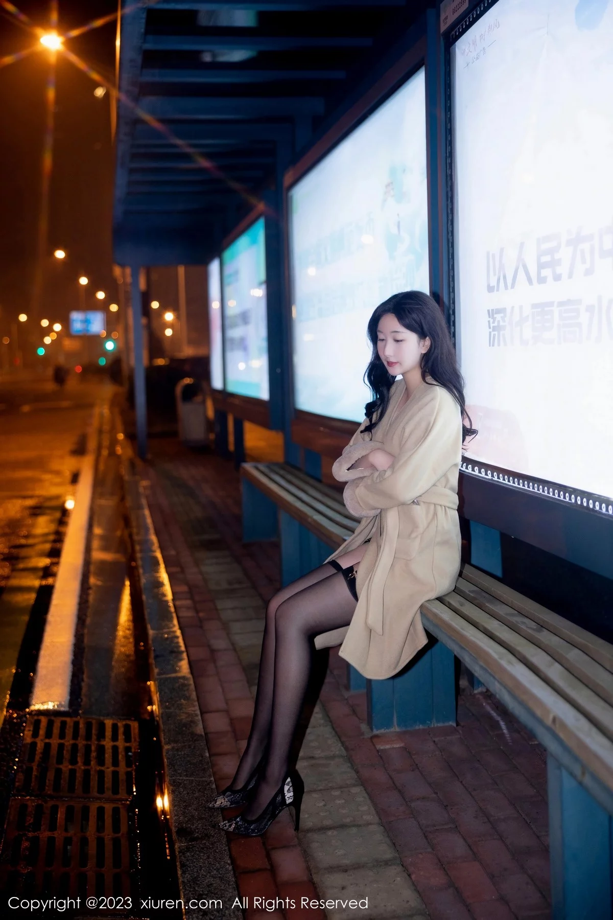 [[XiuRen秀人网]秀人网]No.6424_模特江真真脱外套露性感蕾丝内衣配黑丝吊袜秀完美身材诱惑写真66P