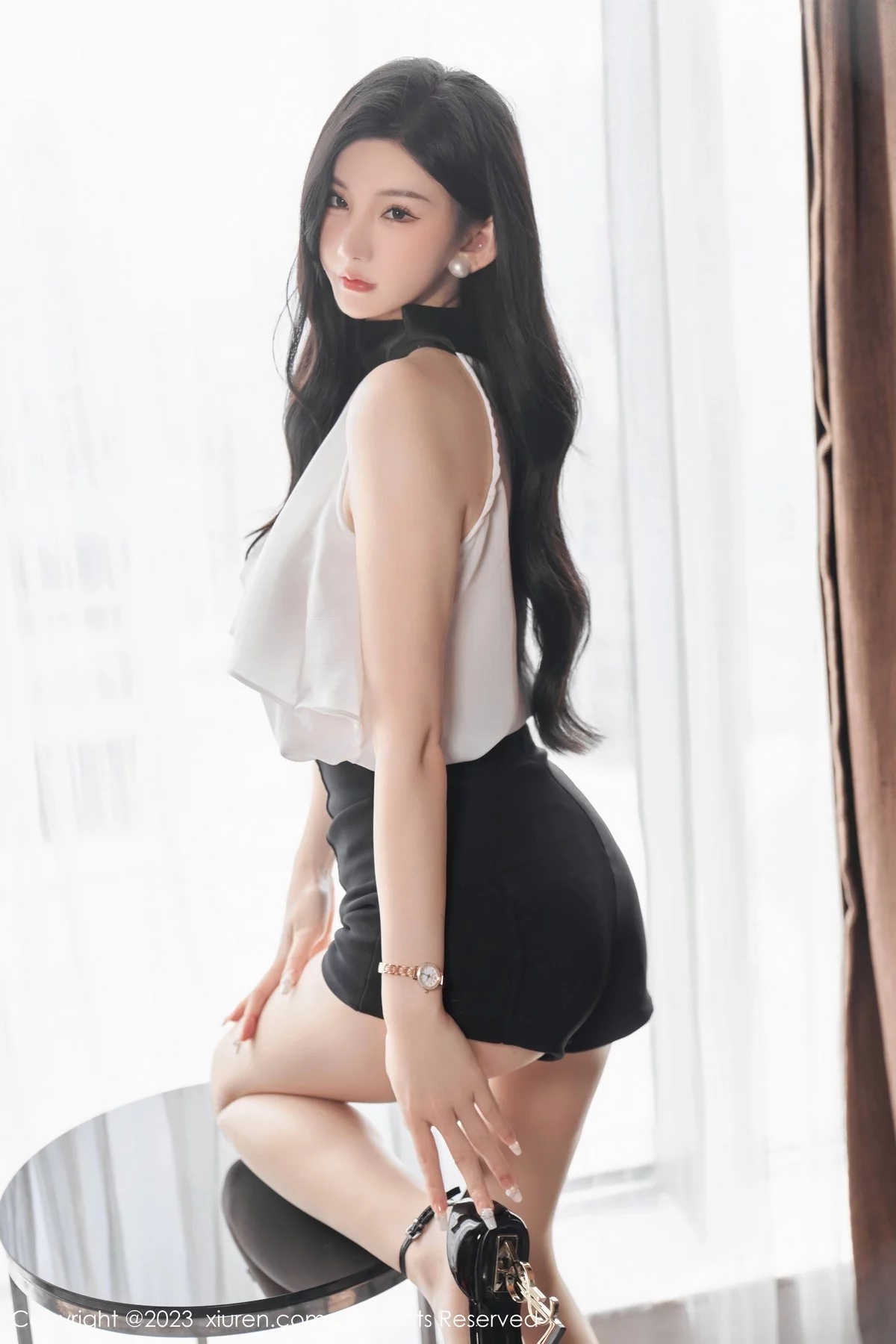 [[XiuRen秀人网]秀人网]No.6435_女神周于希Sally澳门旅拍白色薄纱服饰配超薄肉丝撩人诱惑写真83P