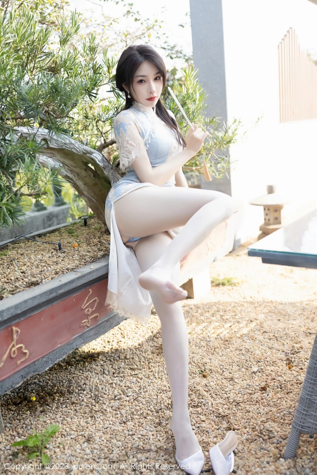 [[XiuRen秀人网]秀人网]No.6434_女神徐莉芝Booty脱浅色旗袍露蓝浅色蕾丝内衣开档肉丝诱惑写真87P