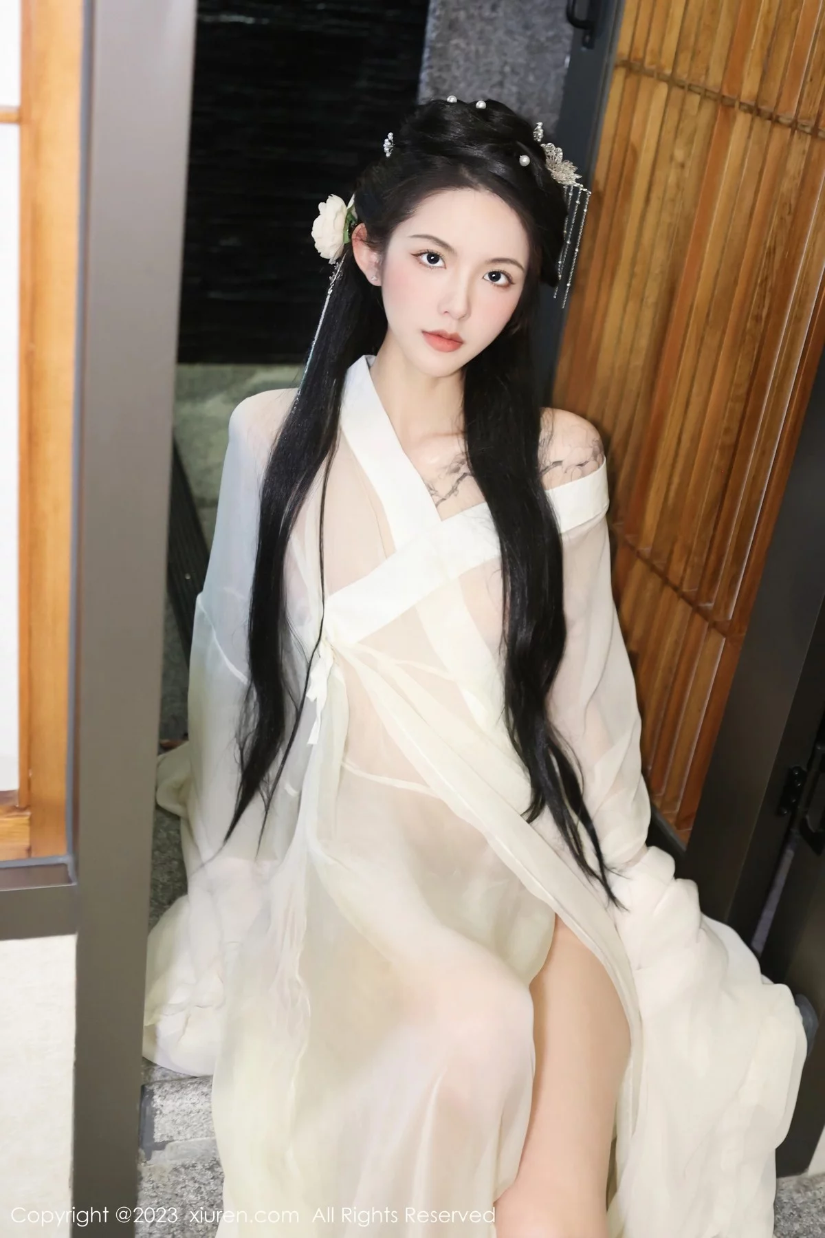 [[XiuRen秀人网]秀人网]No.6430_模特乔一一温泉浴池白纱轻透古装服饰秀惹火身材极致诱惑写真82P