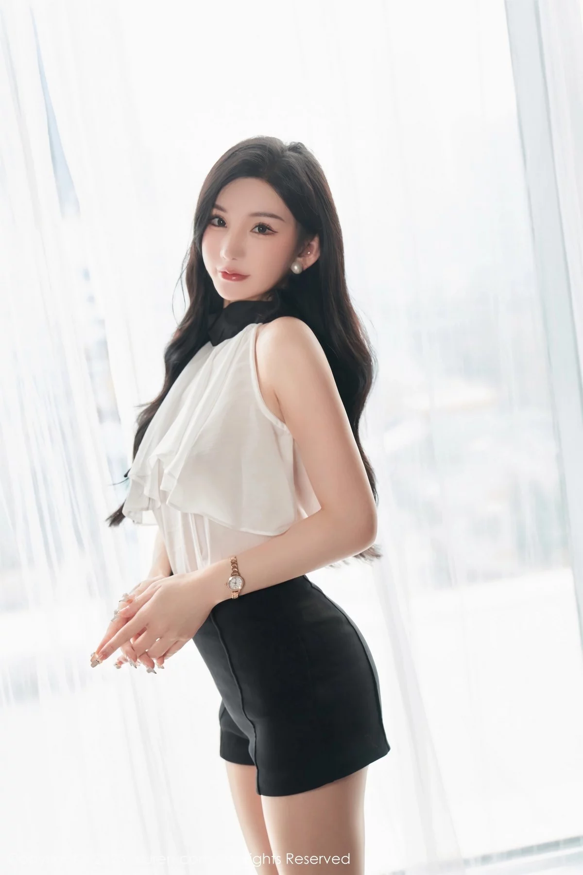 [[XiuRen秀人网]秀人网]No.6435_女神周于希Sally澳门旅拍白色薄纱服饰配超薄肉丝撩人诱惑写真83P