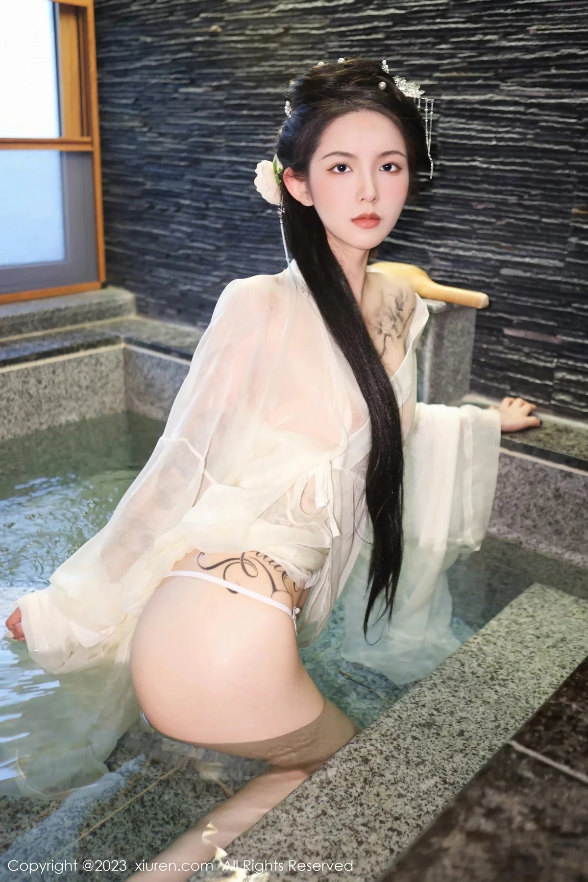 [[XiuRen秀人网]秀人网]No.6430_模特乔一一温泉浴池白纱轻透古装服饰秀惹火身材极致诱惑写真82P