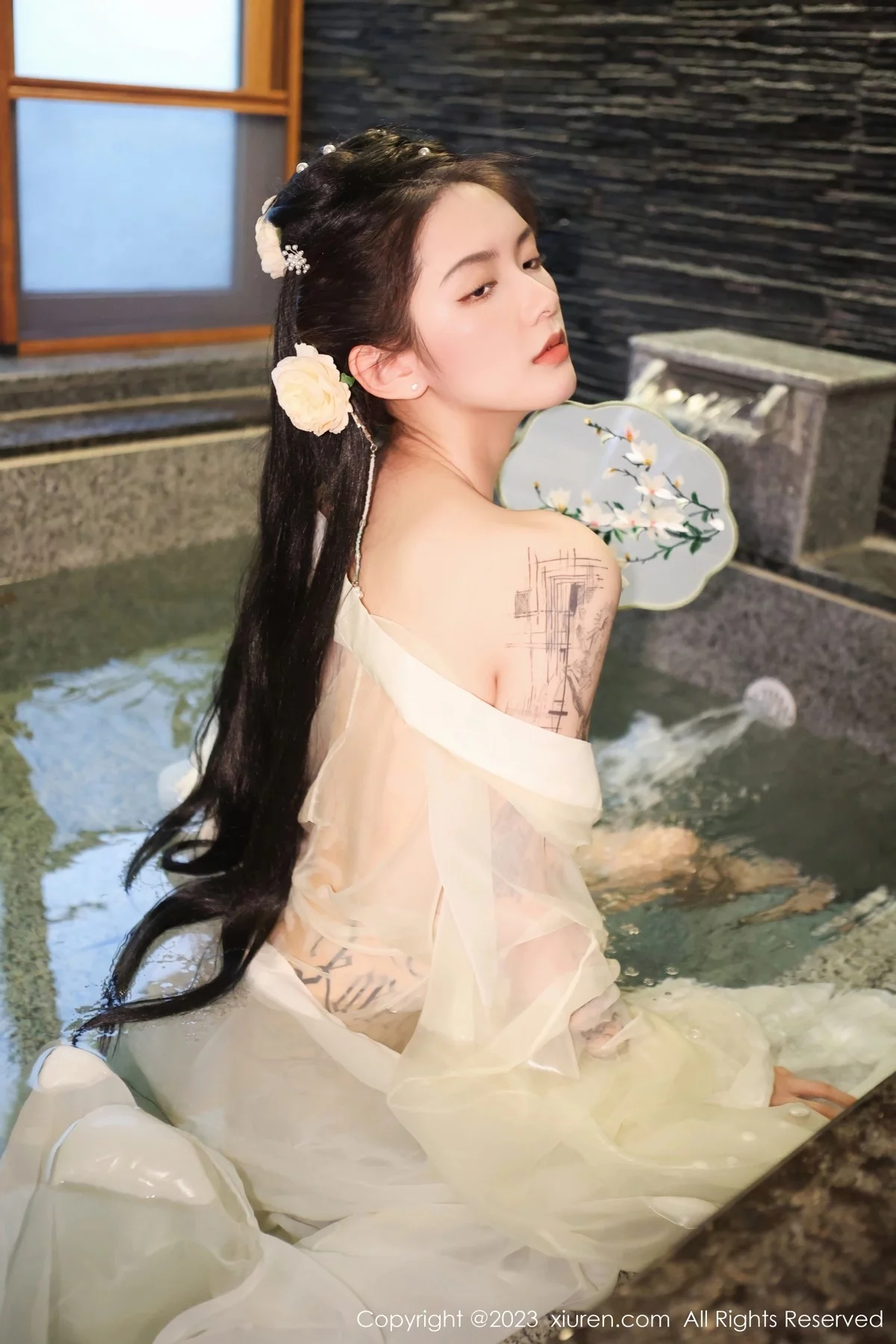 [[XiuRen秀人网]秀人网]No.6430_模特乔一一温泉浴池白纱轻透古装服饰秀惹火身材极致诱惑写真82P