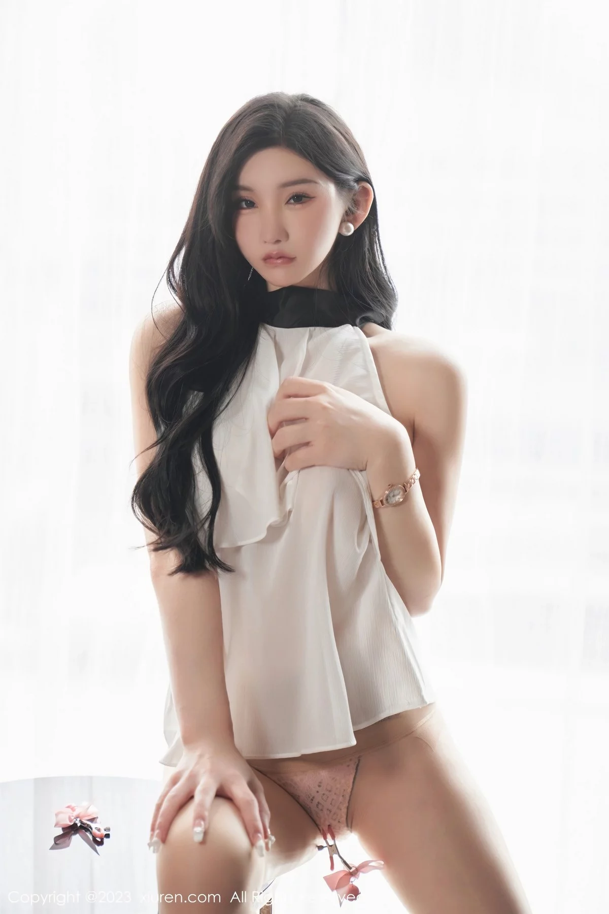 [[XiuRen秀人网]秀人网]No.6435_女神周于希Sally澳门旅拍白色薄纱服饰配超薄肉丝撩人诱惑写真83P