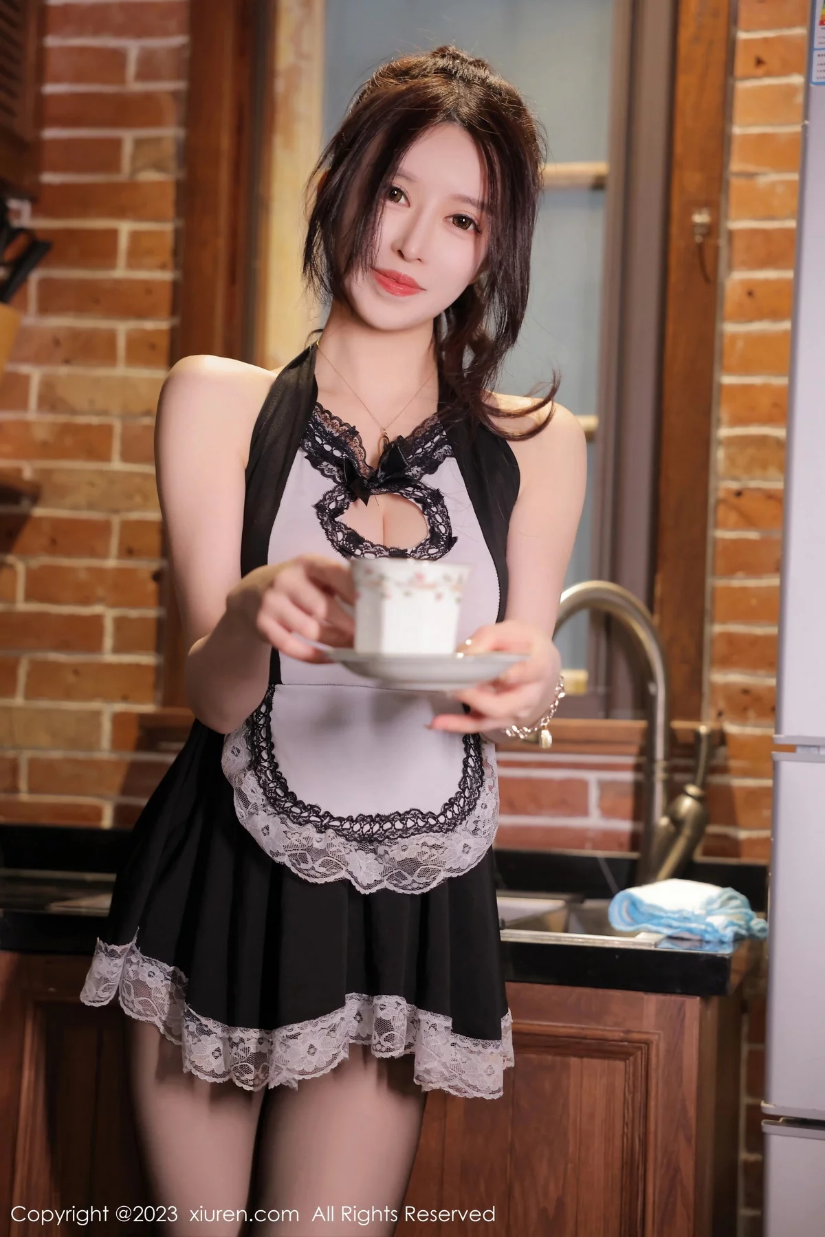 [[XiuRen秀人网]秀人网]No.6295_模特玉兔miki性感黑色女仆服配超薄无内黑丝秀惹火身材诱惑写真62P