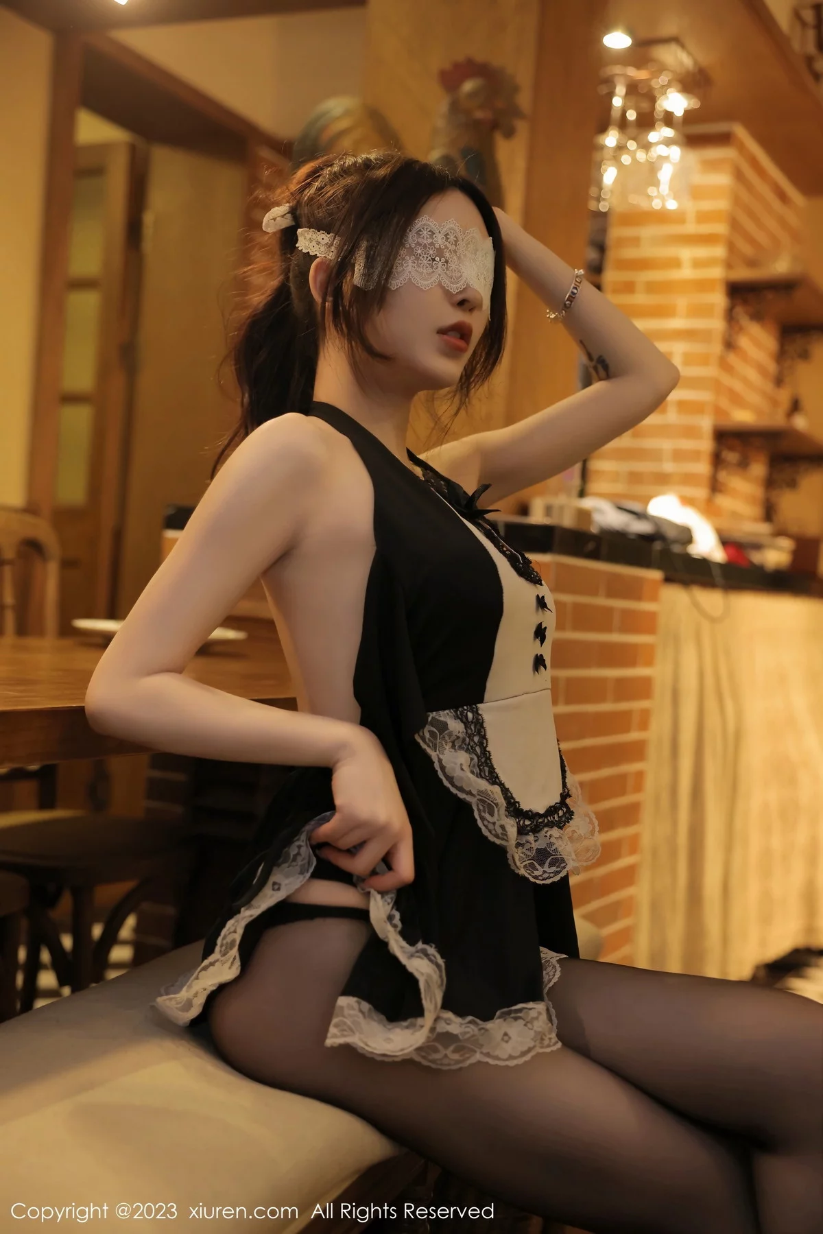 [[XiuRen秀人网]秀人网]No.6295_模特玉兔miki性感黑色女仆服配超薄无内黑丝秀惹火身材诱惑写真62P