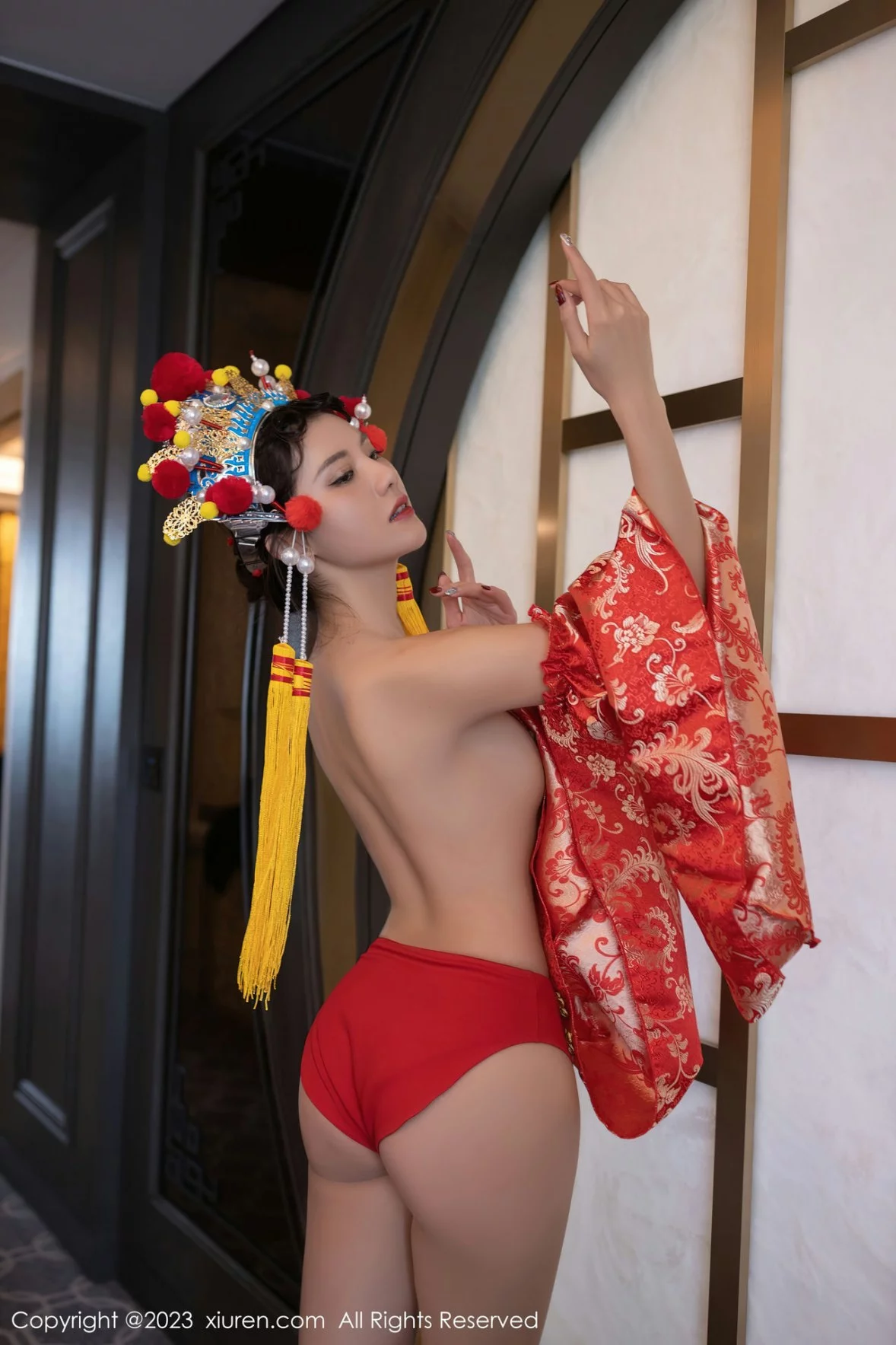 [[XiuRen秀人网]秀人网]No.6308_模特就是阿朱啊喜庆花嫁主题私房半脱露曼妙绝美身姿诱惑写真81P