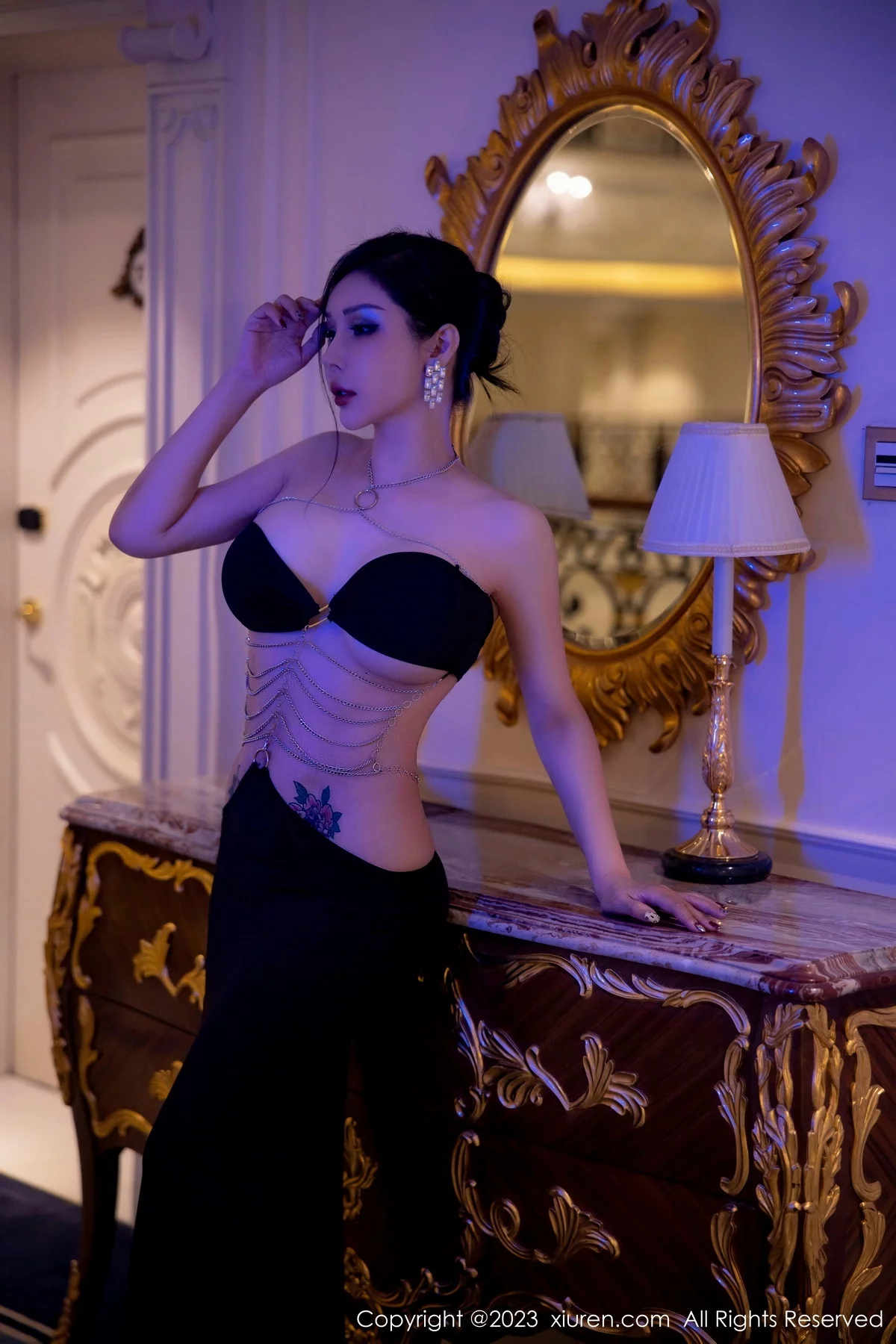 [[XiuRen秀人网]秀人网]No.6304_模特田冰冰私房性感黑色情趣长裙低胸秀惹火身材撩人诱惑写真63P