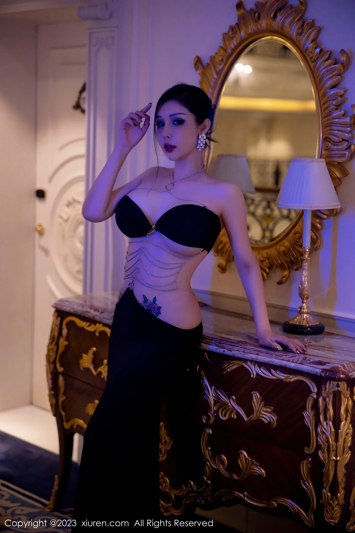 [[XiuRen秀人网]秀人网]No.6304_模特田冰冰私房性感黑色情趣长裙低胸秀惹火身材撩人诱惑写真63P