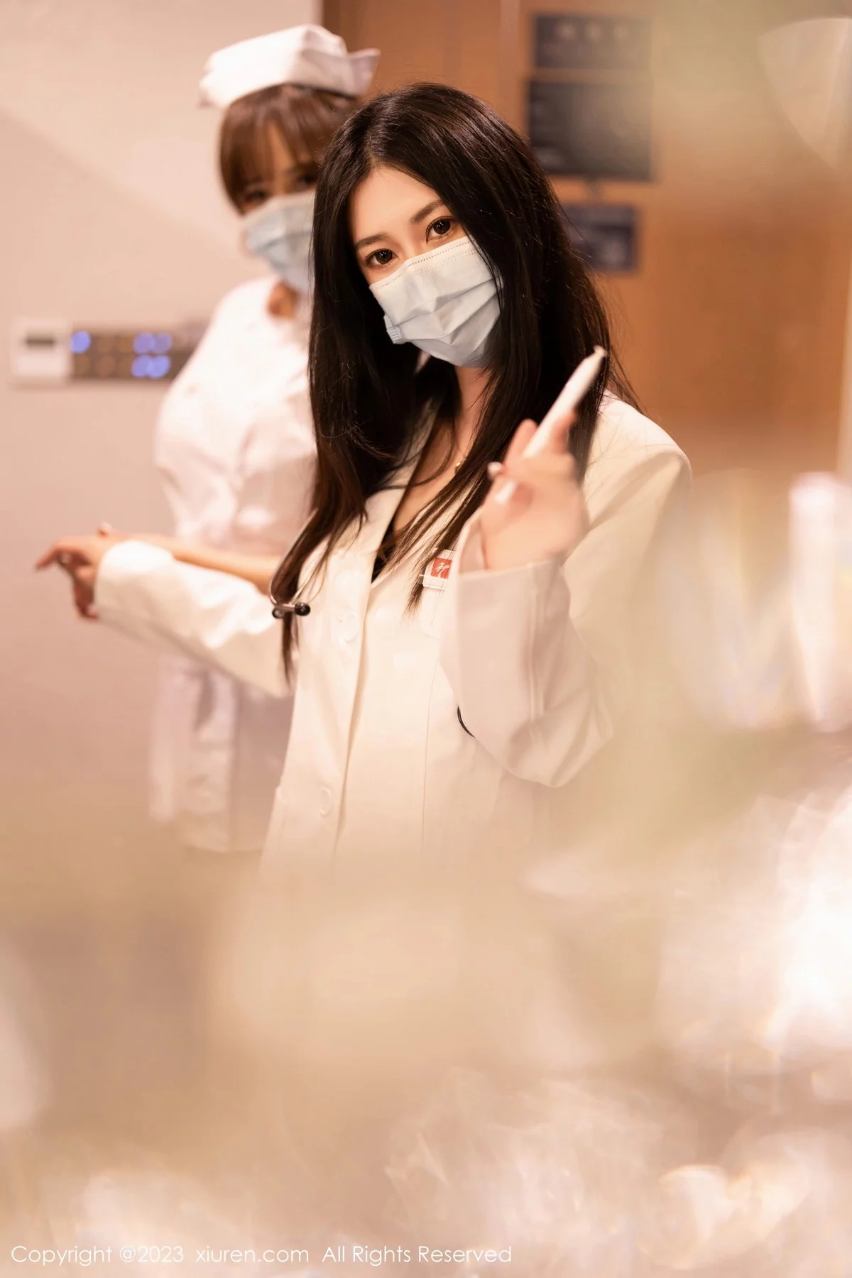 [[XiuRen秀人网]秀人网]No.6312_模特合集女神icy猪＆laura阿姣医生与护士主题性感内衣诱惑写真99P