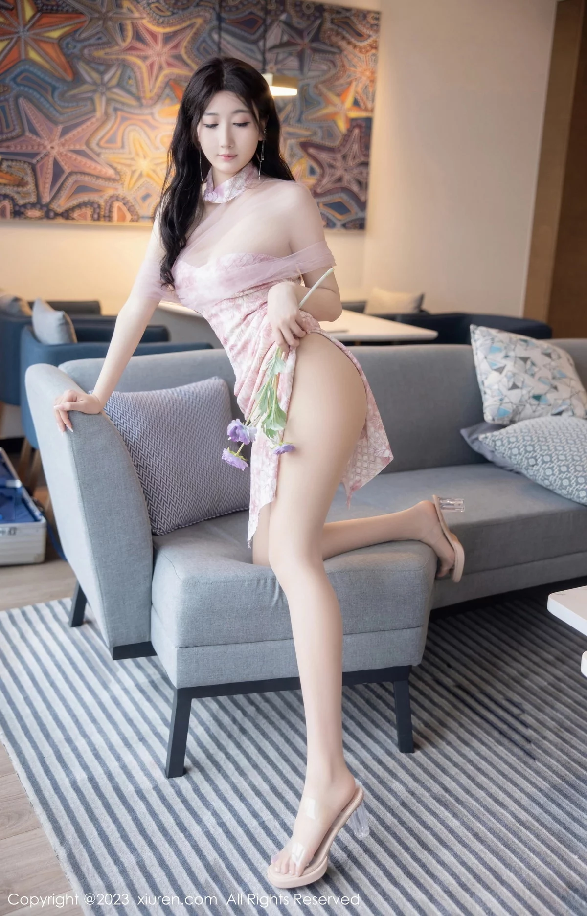 [[XiuRen秀人网]秀人网]No.6313_模特江真真性感粉色露肩连衣短裙配超薄无内肉丝惹火诱惑写真76P