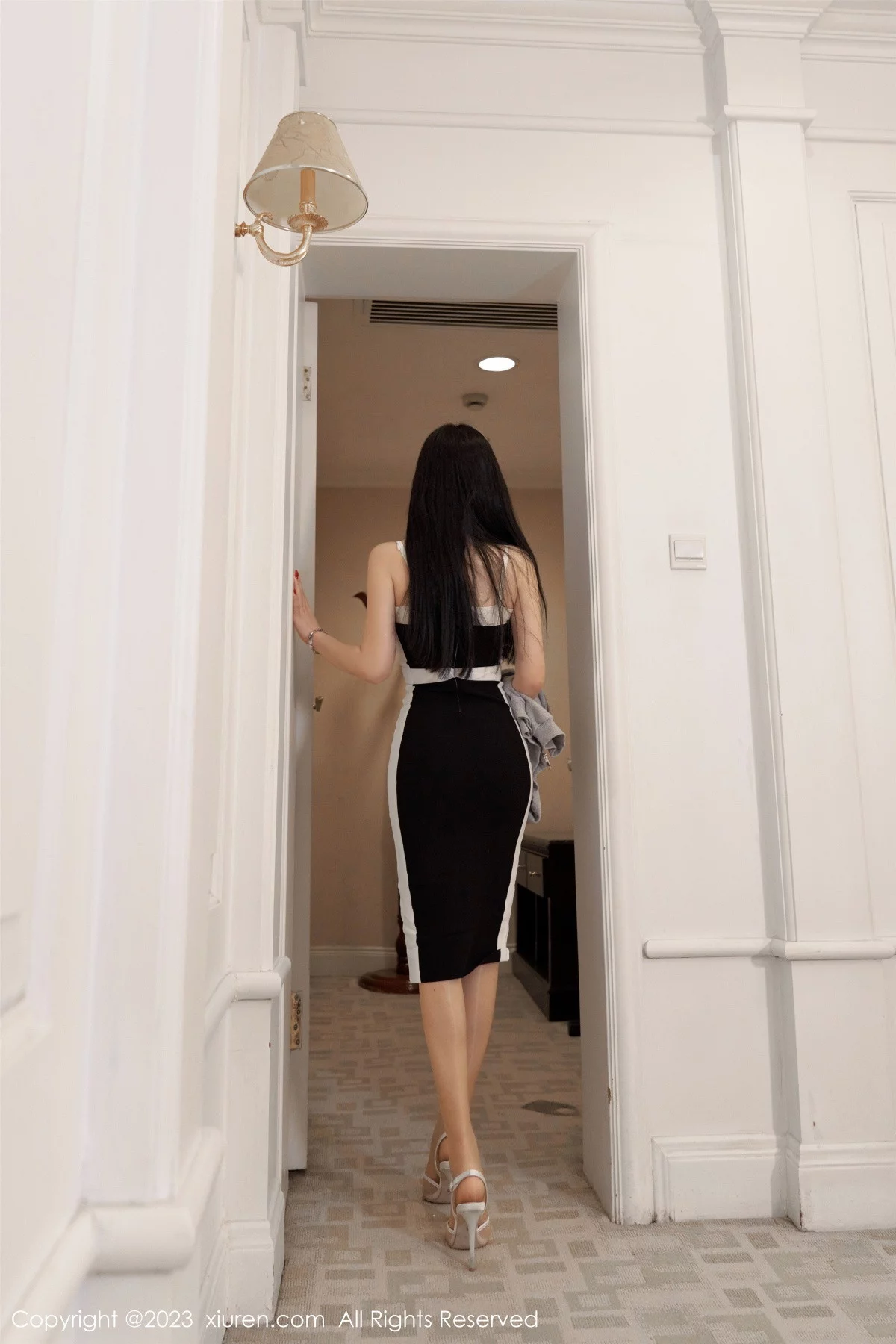 [[XiuRen秀人网]秀人网]No.6323_女神周于希Sally澳门旅拍剧情主题超薄无内肉丝秀翘臀诱惑写真73P